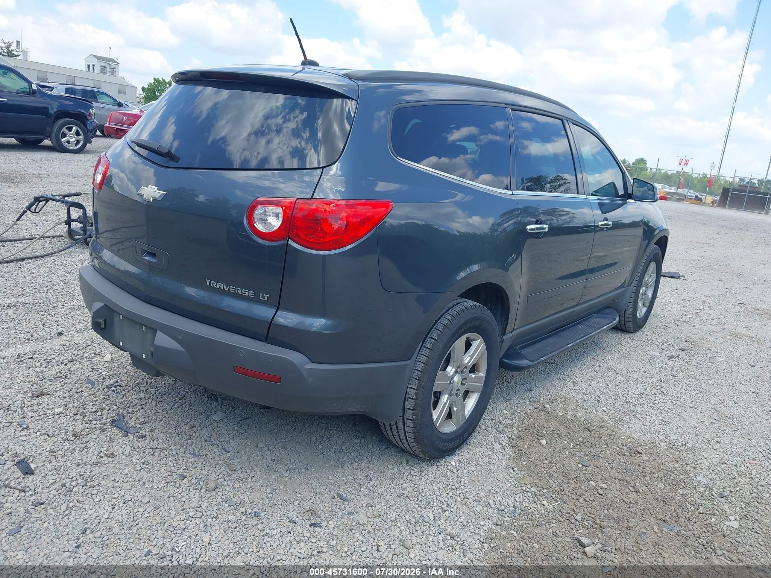 2010 Chevrolet Traverse Lt Gray vin: 1GNLRFED4AJ203350