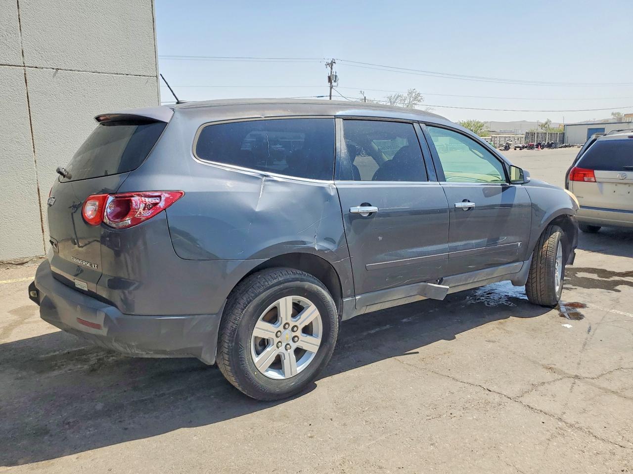 2010 Chevrolet Traverse Lt Gray vin: 1GNLRFED4AS103291