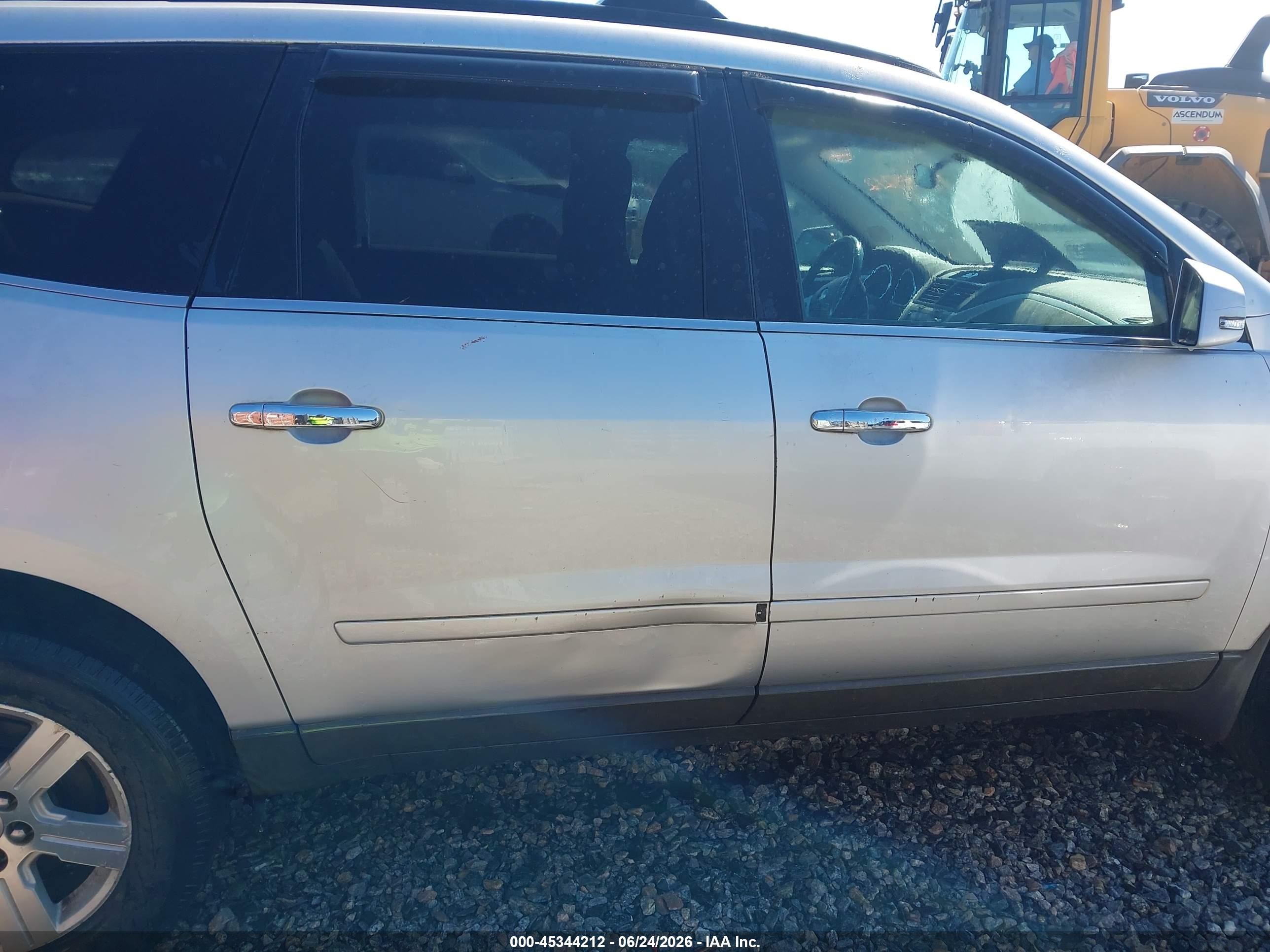 2010 Chevrolet Traverse Lt Silver vin: 1GNLRFED4AS104229