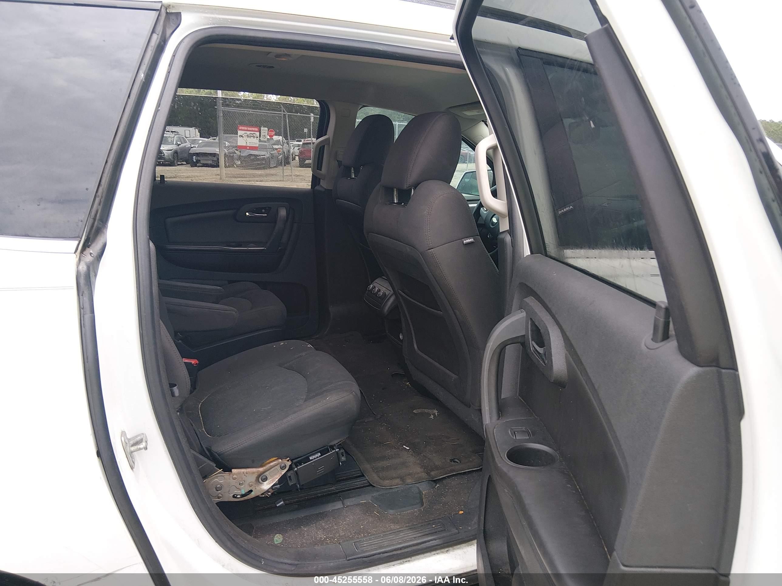2010 Chevrolet Traverse Lt White vin: 1GNLRFED4AS124593