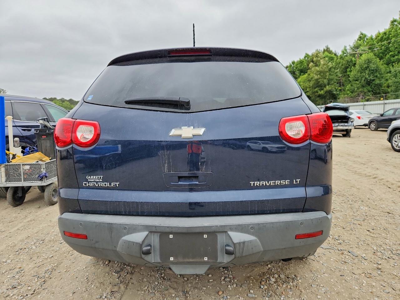 2010 Chevrolet Traverse Blue vin: 1GNLRFED5AS110511