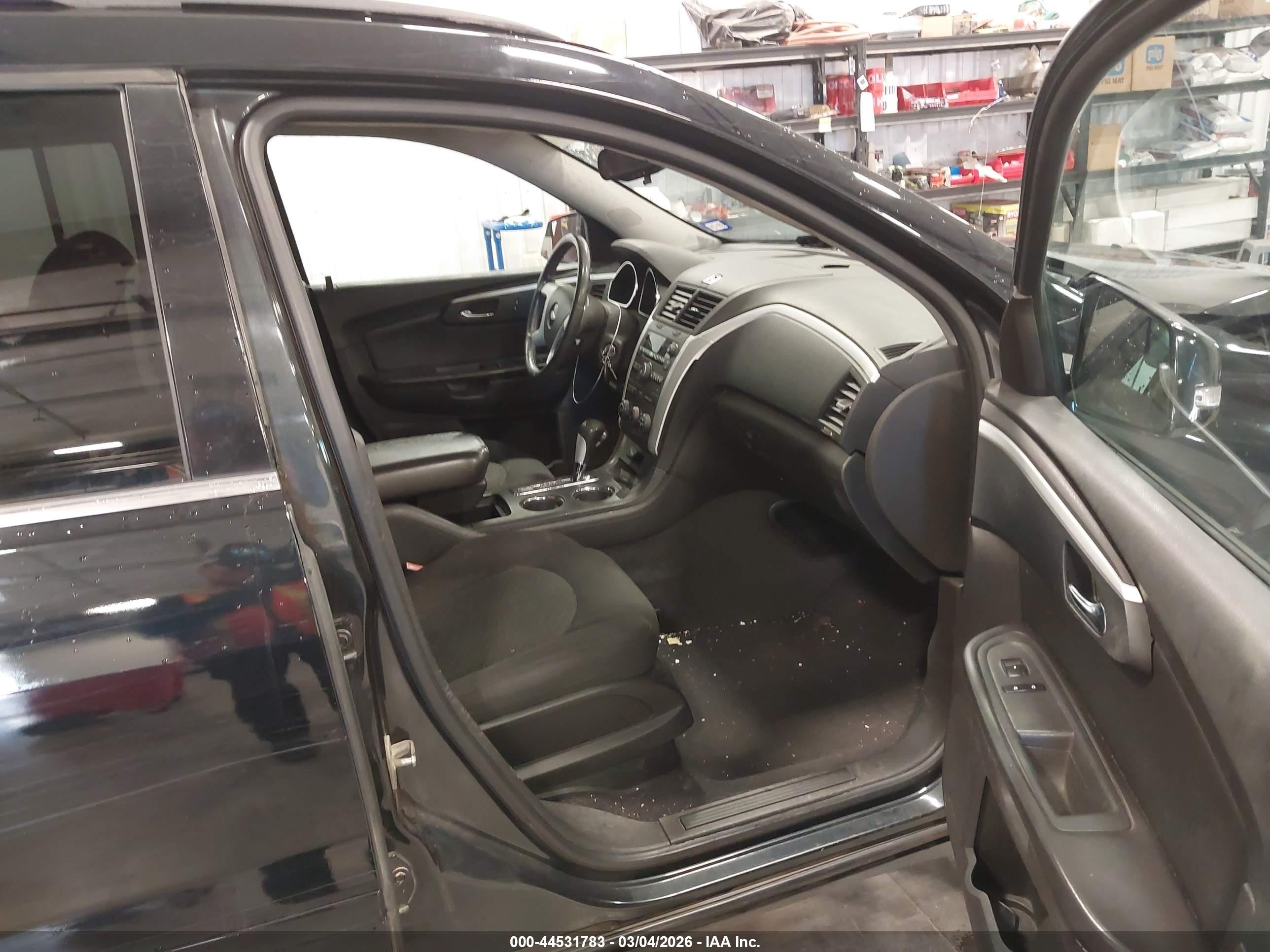 2010 Chevrolet Traverse Lt Black vin: 1GNLRFED5AS122867