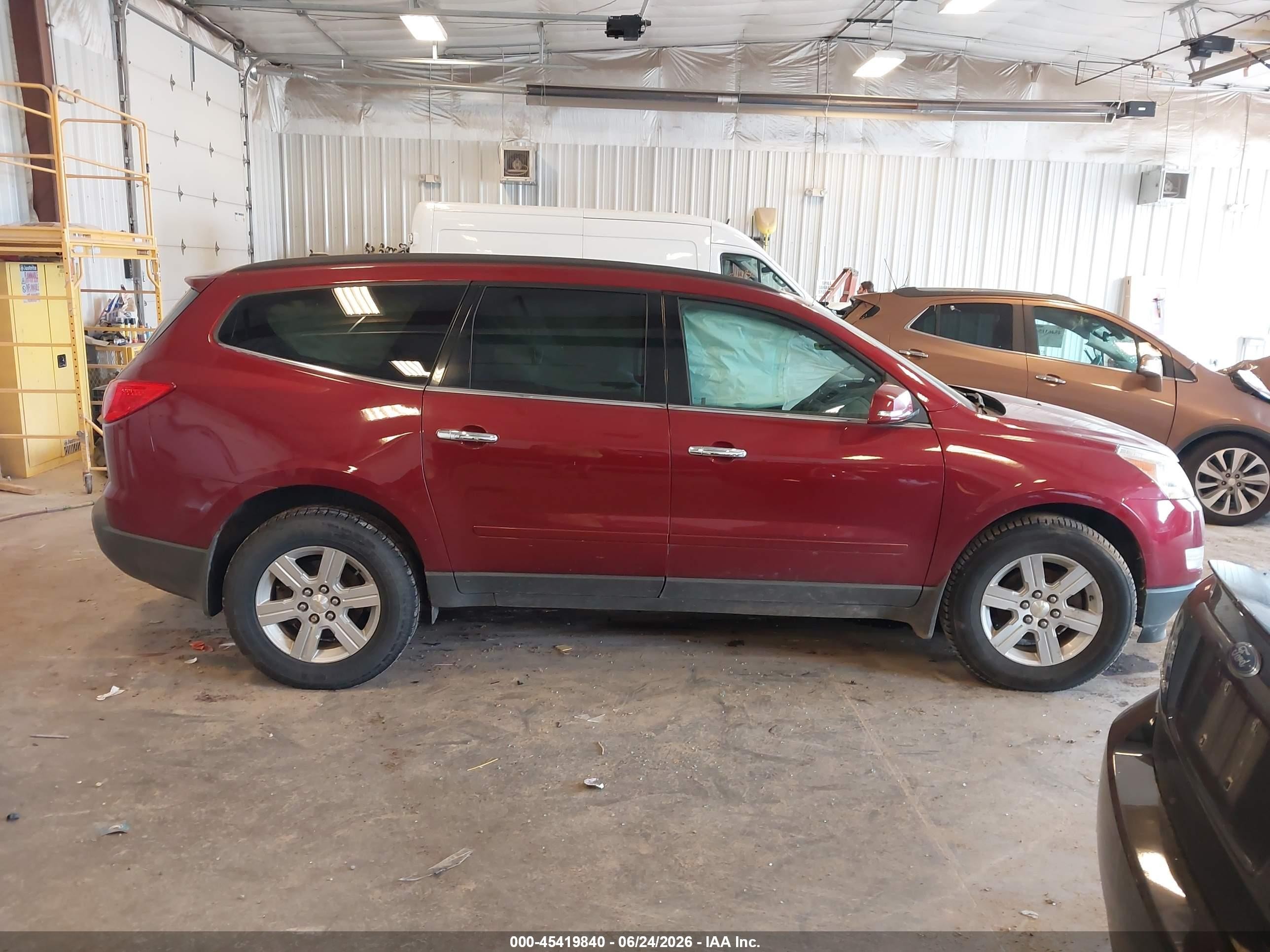2010 Chevrolet Traverse Lt Red vin: 1GNLRFED6AJ265624