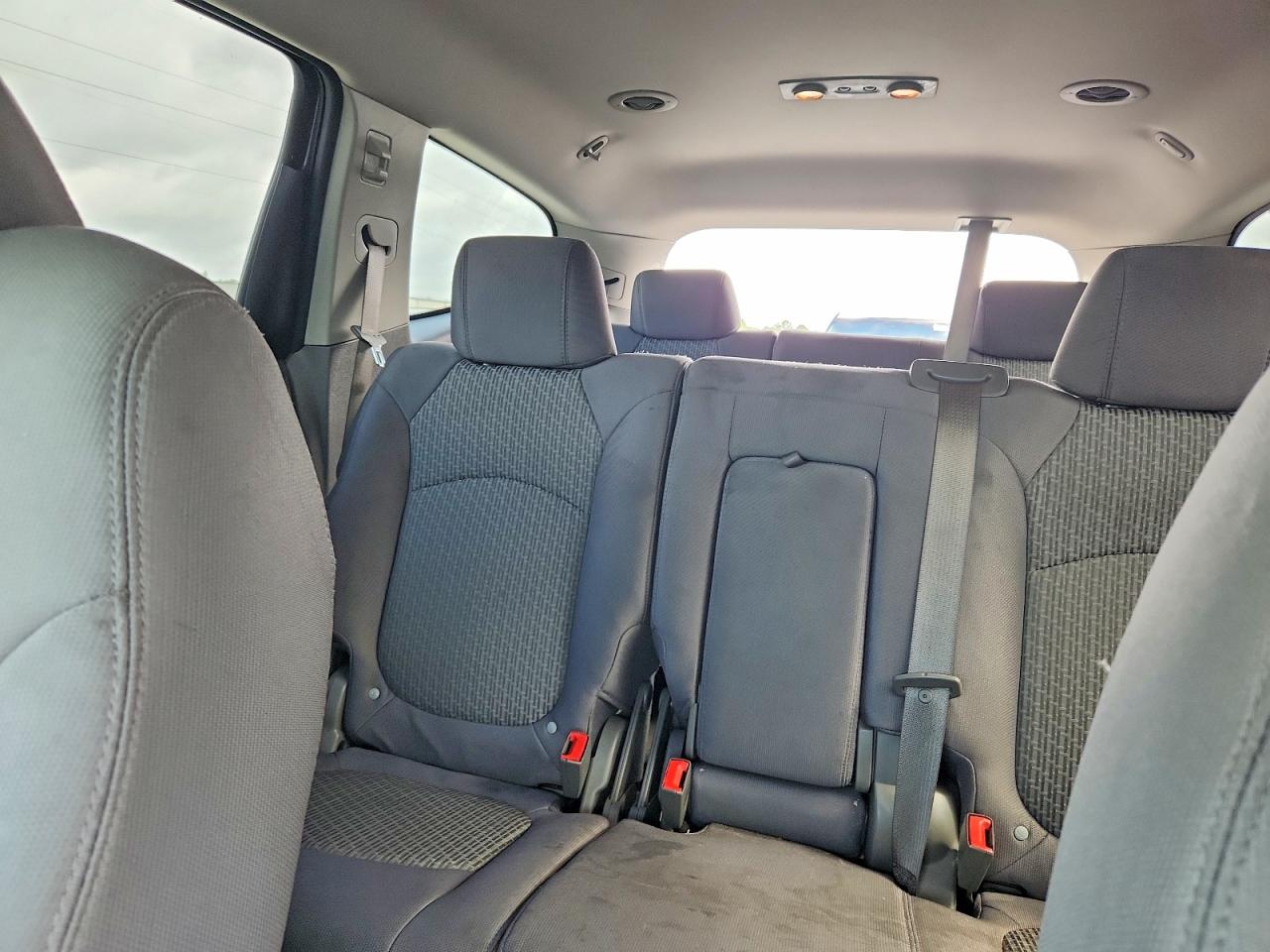 2010 Chevrolet Traverse Lt Silver vin: 1GNLRFED6AS145283