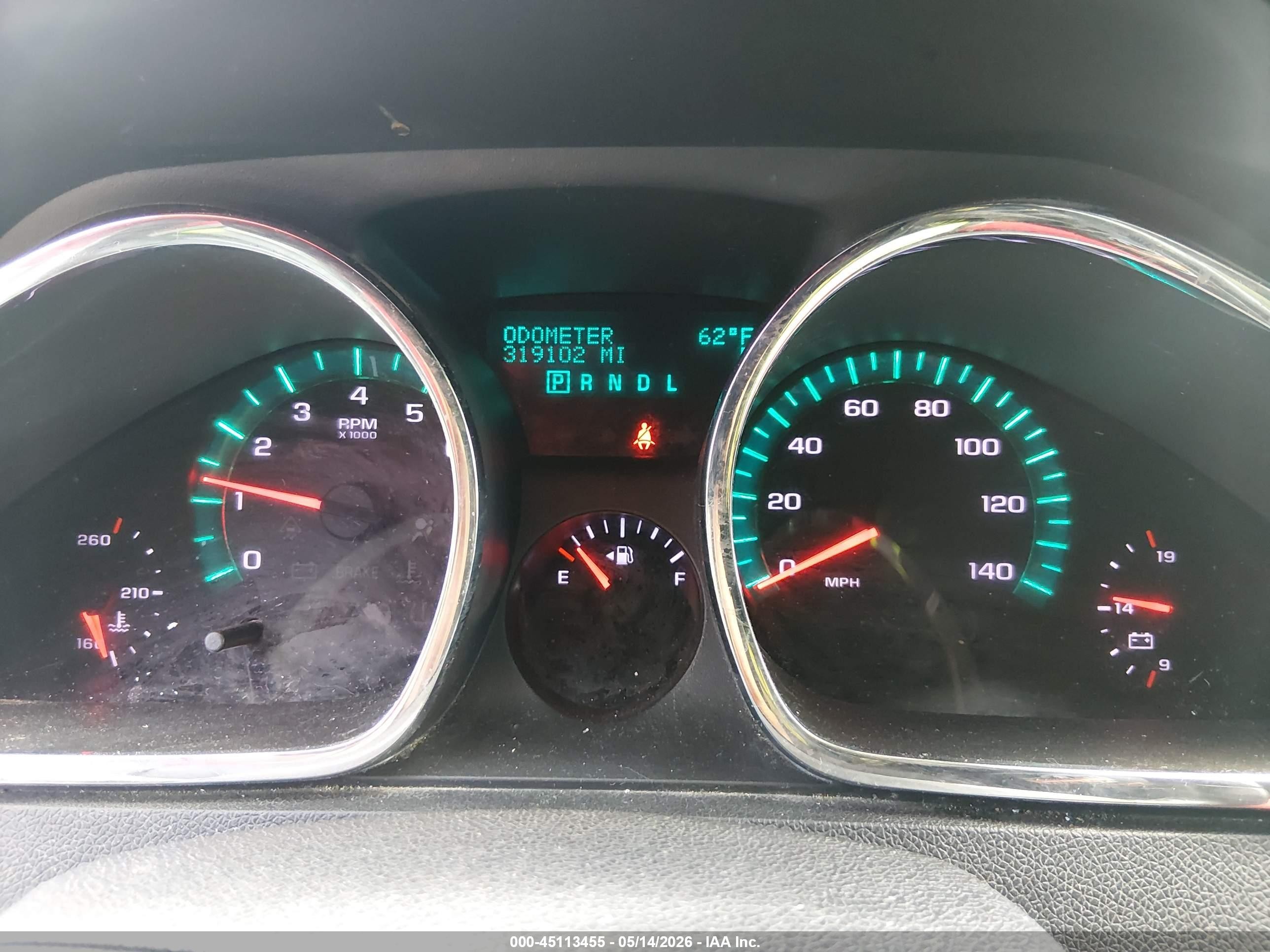 2010 Chevrolet Traverse Lt Silver vin: 1GNLRFED7AJ263137