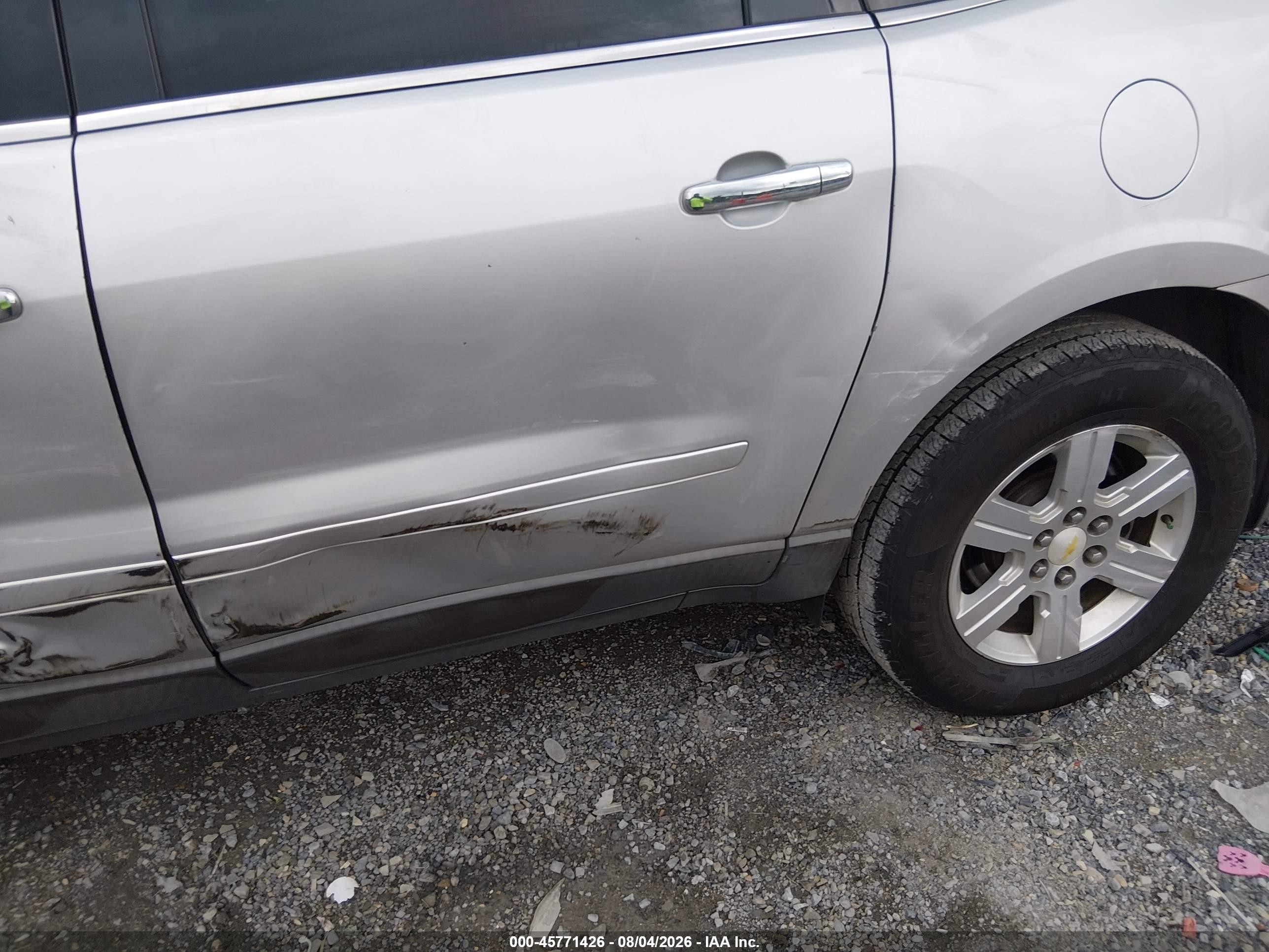 2010 Chevrolet Traverse Lt Silver vin: 1GNLRFED7AS152307