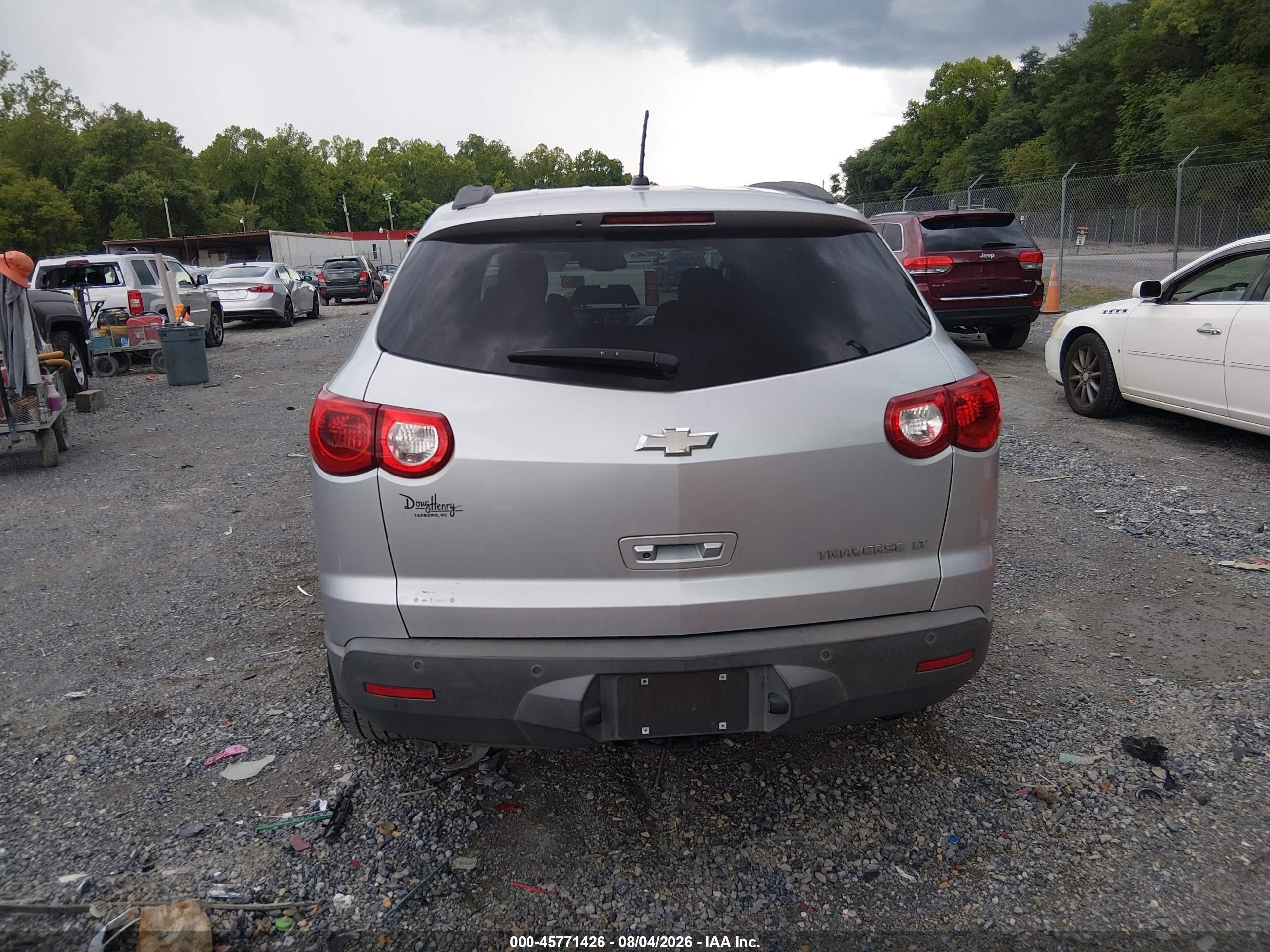 2010 Chevrolet Traverse Lt Silver vin: 1GNLRFED7AS152307