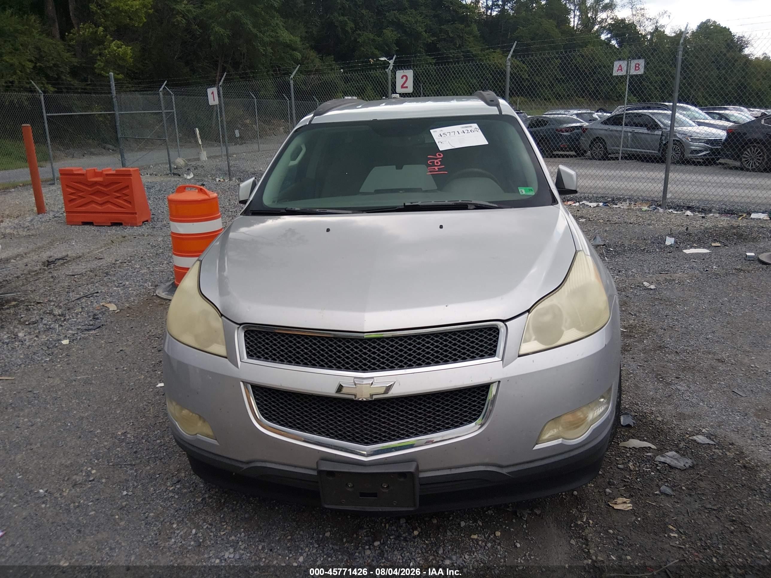 2010 Chevrolet Traverse Lt Silver vin: 1GNLRFED7AS152307