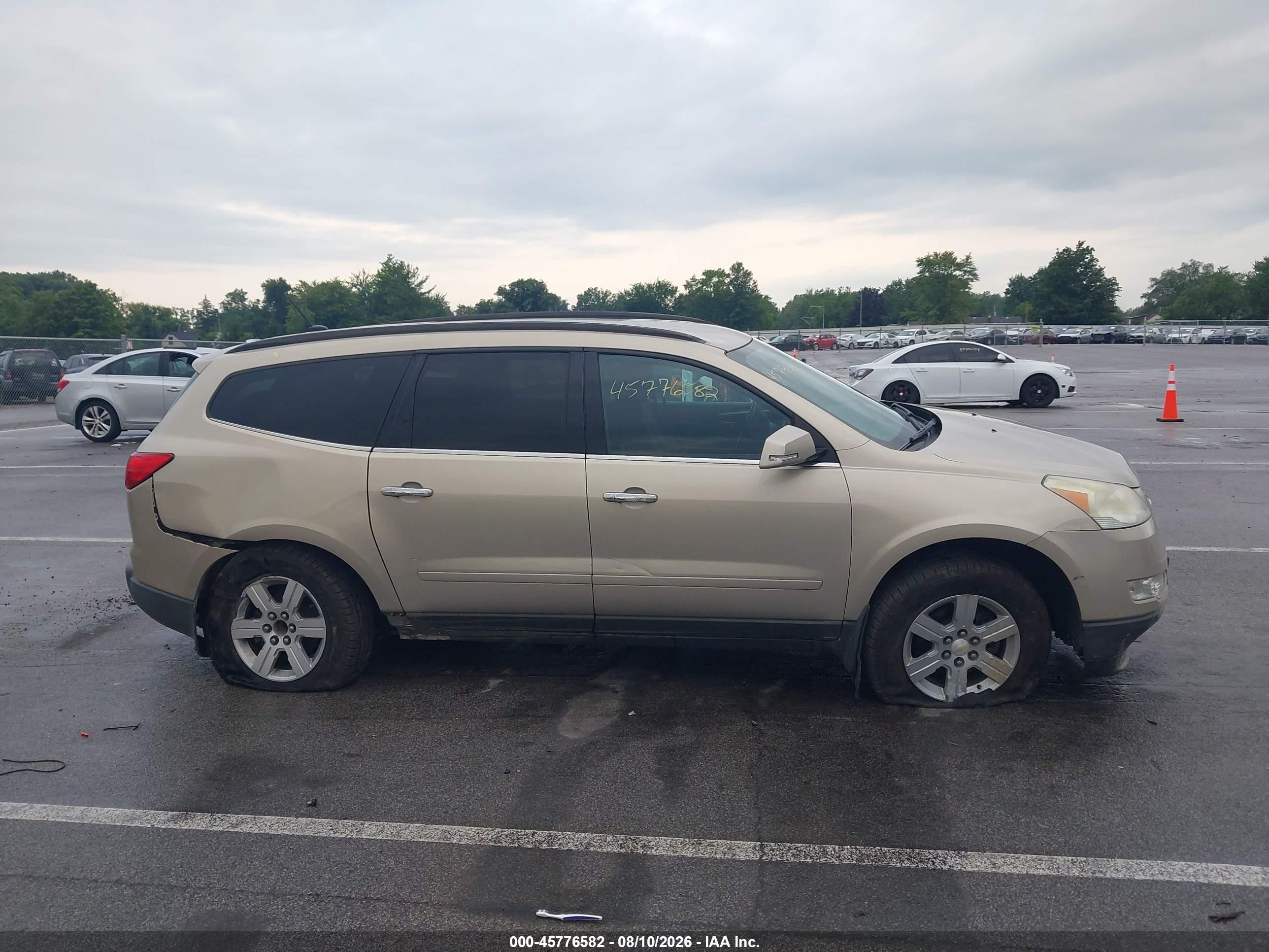 2010 Chevrolet Traverse Lt Gold vin: 1GNLRFED9AJ235419