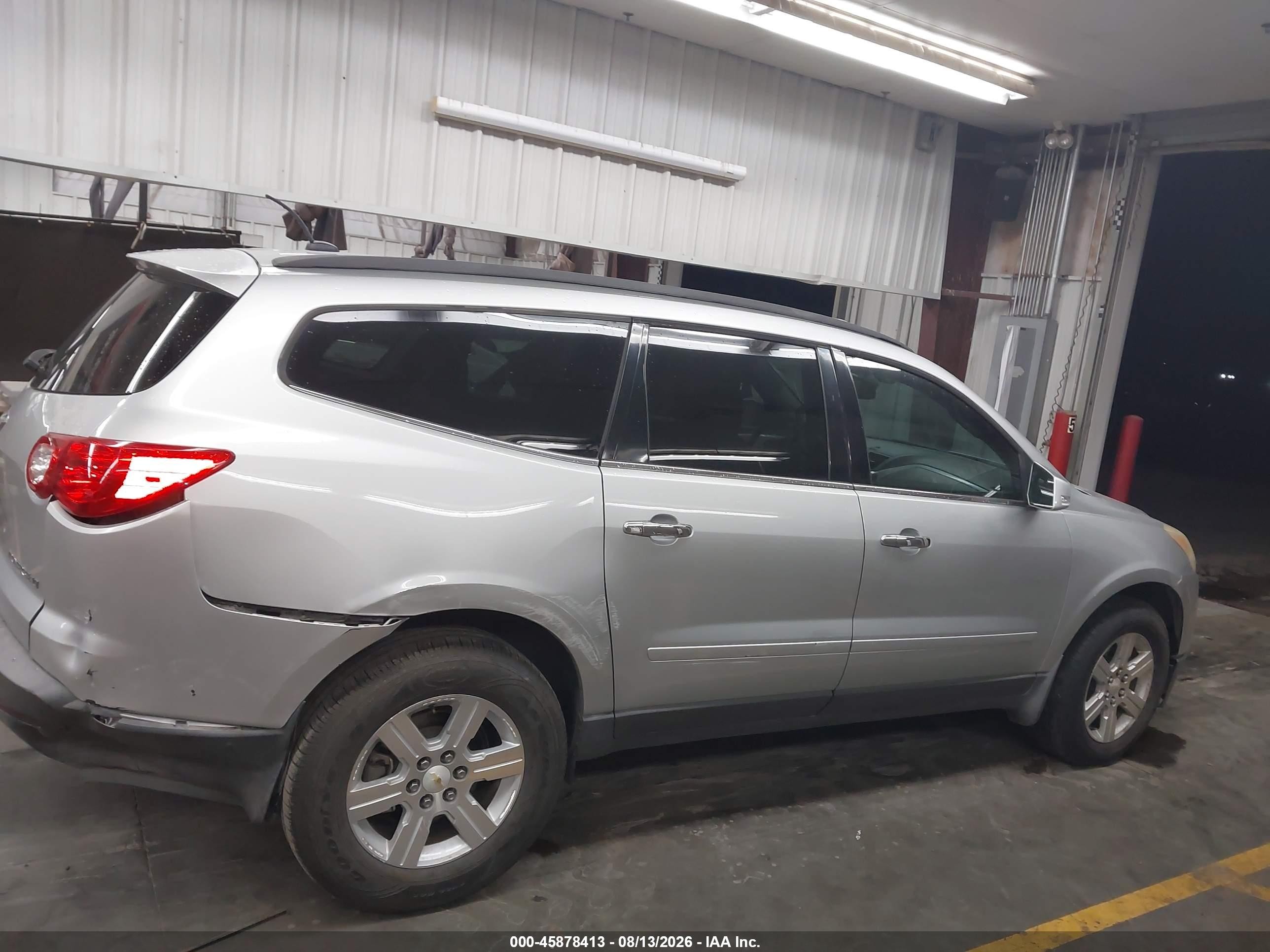 2010 Chevrolet Traverse Lt Gray vin: 1GNLRFED9AJ258344