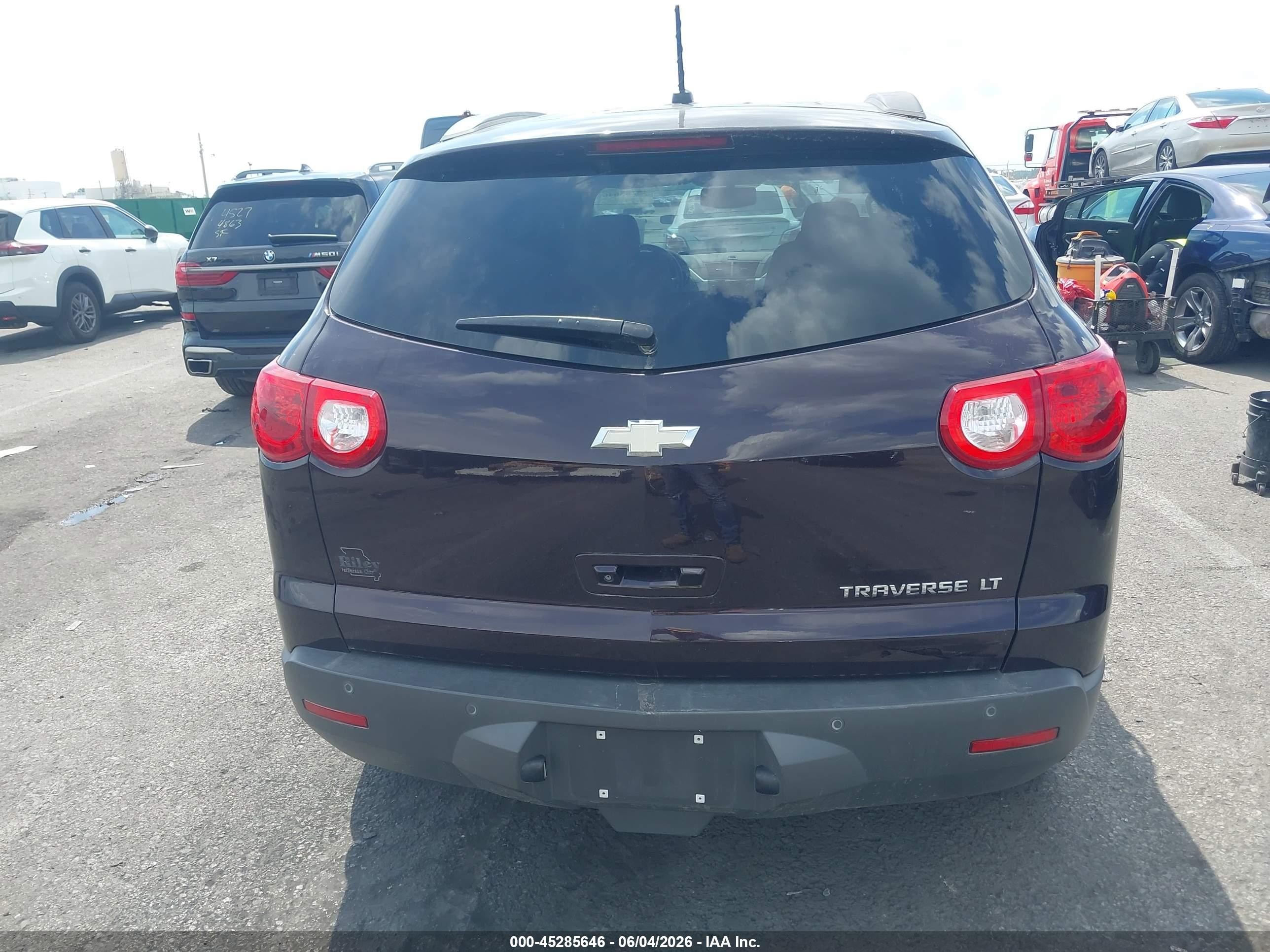 2010 Chevrolet Traverse Lt Maroon vin: 1GNLRFEDXAS133654