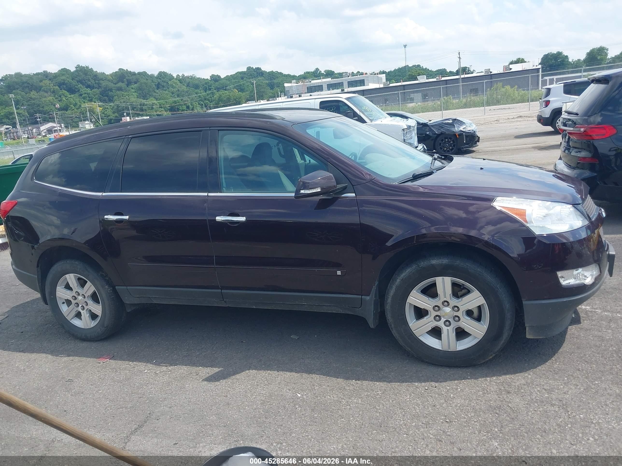 2010 Chevrolet Traverse Lt Maroon vin: 1GNLRFEDXAS133654