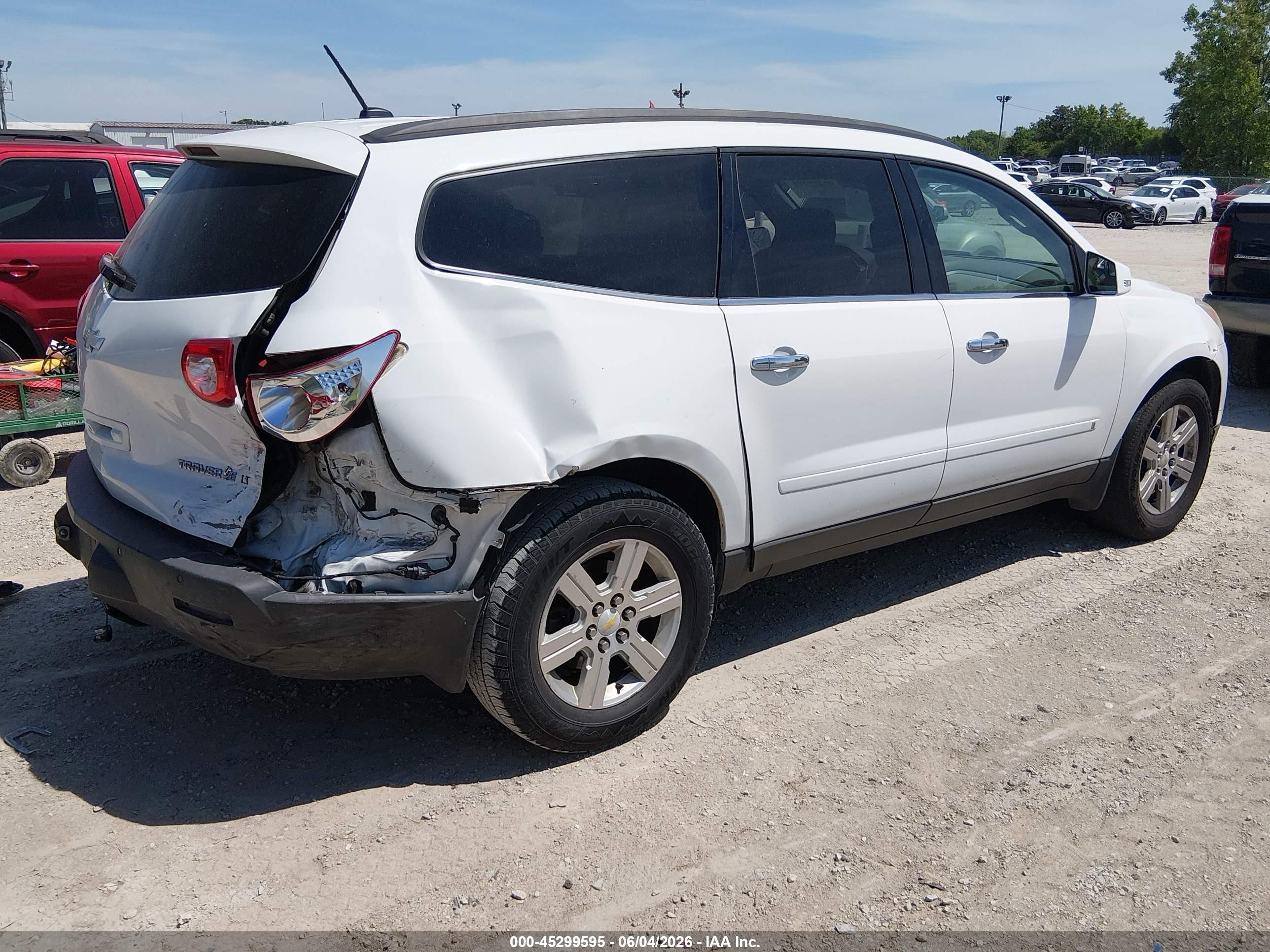 2010 Chevrolet Traverse Lt White vin: 1GNLRGED2AS112965