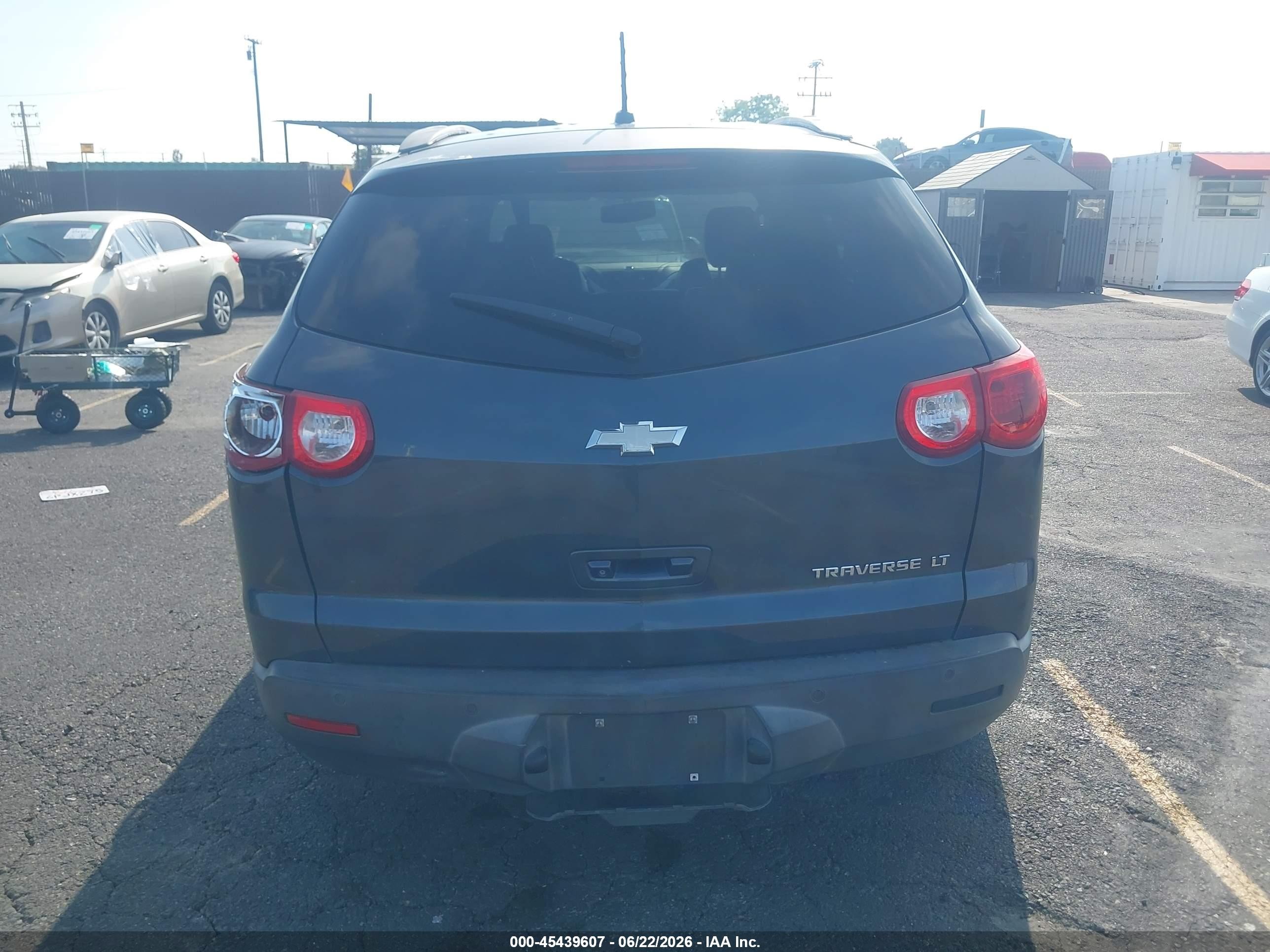 2010 Chevrolet Traverse Lt Gray vin: 1GNLRGED4AJ188676