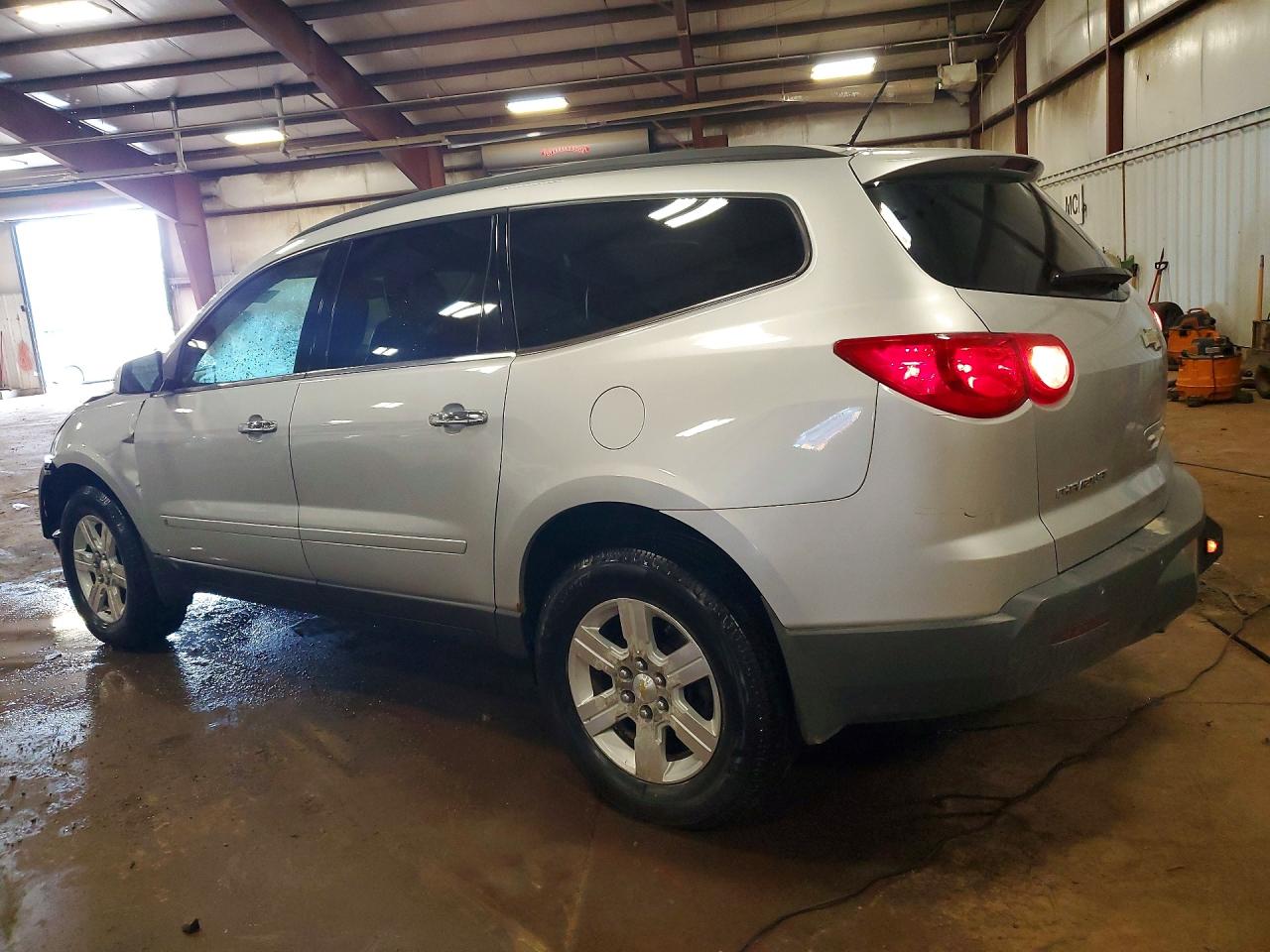 2010 Chevrolet Traverse Lt Silver vin: 1GNLRGED4AS109890