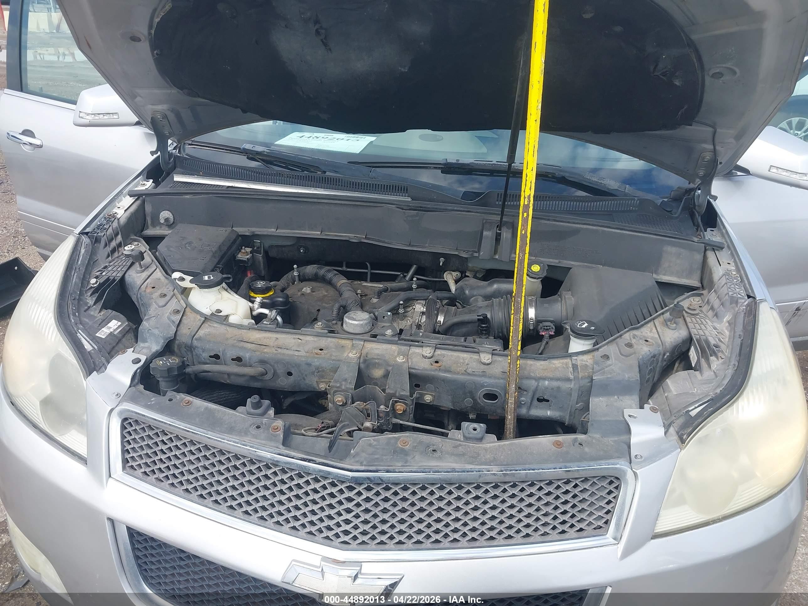 2010 Chevrolet Traverse Lt Silver vin: 1GNLRGED7AS104389
