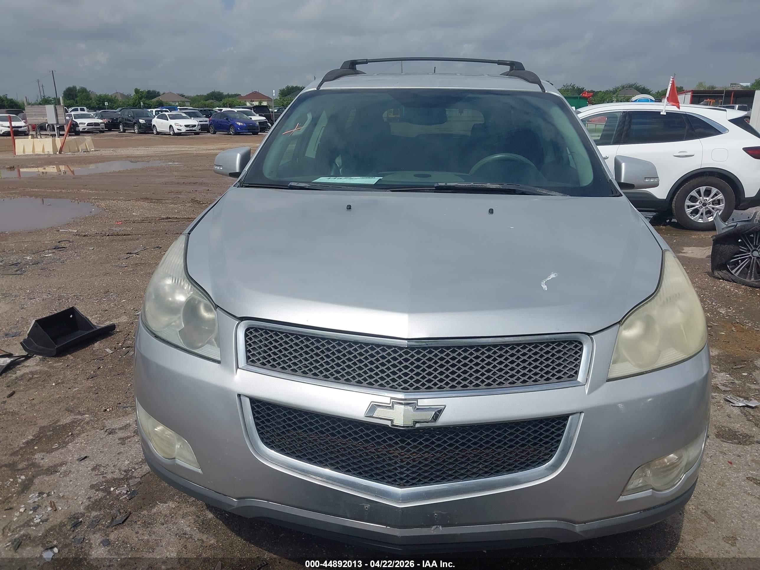2010 Chevrolet Traverse Lt Silver vin: 1GNLRGED7AS104389