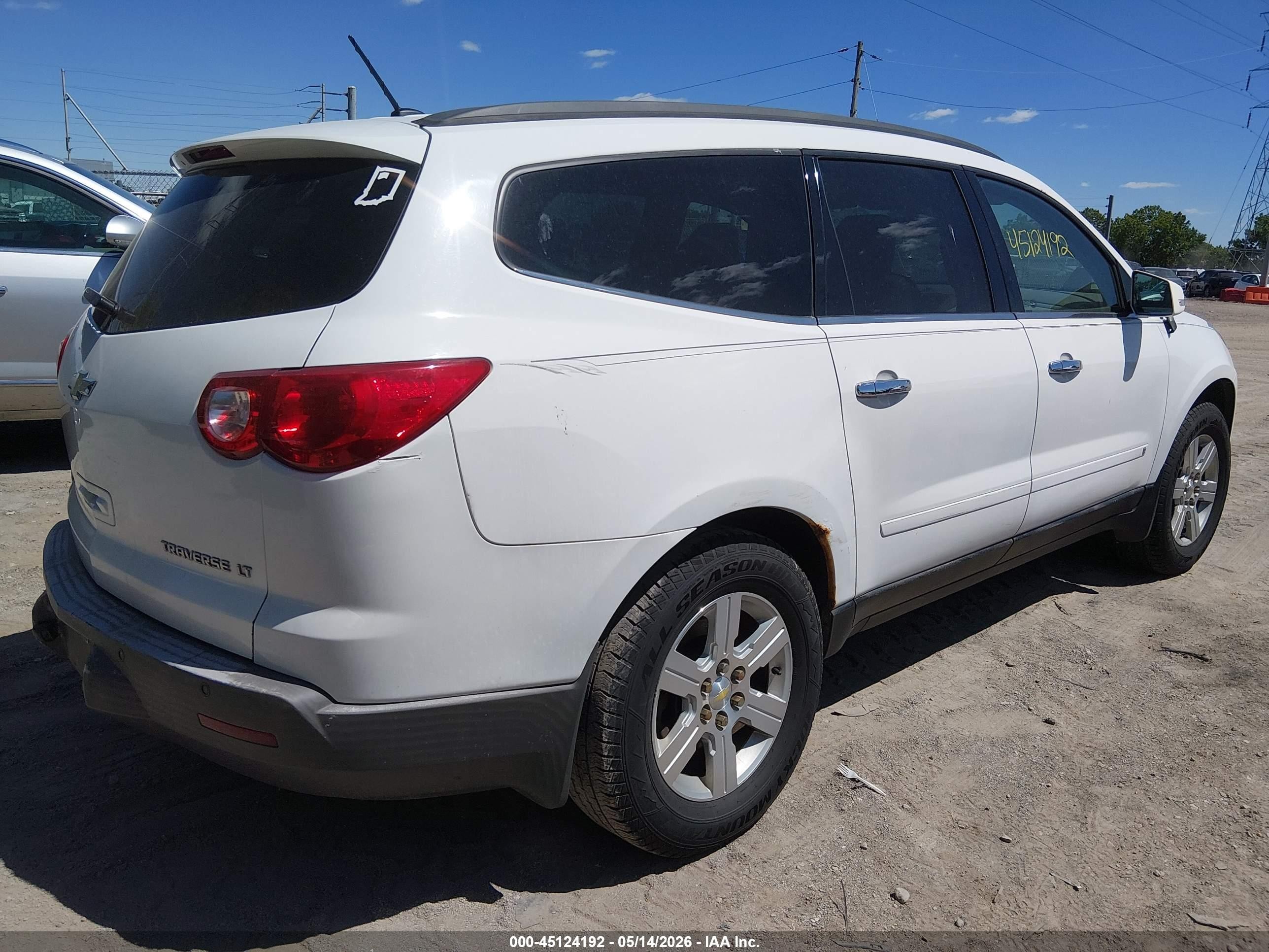 2010 Chevrolet Traverse Lt White vin: 1GNLRGED8AS107544