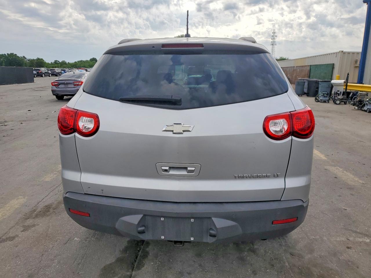 2010 Chevrolet Traverse Lt Silver vin: 1GNLRGED8AS134761