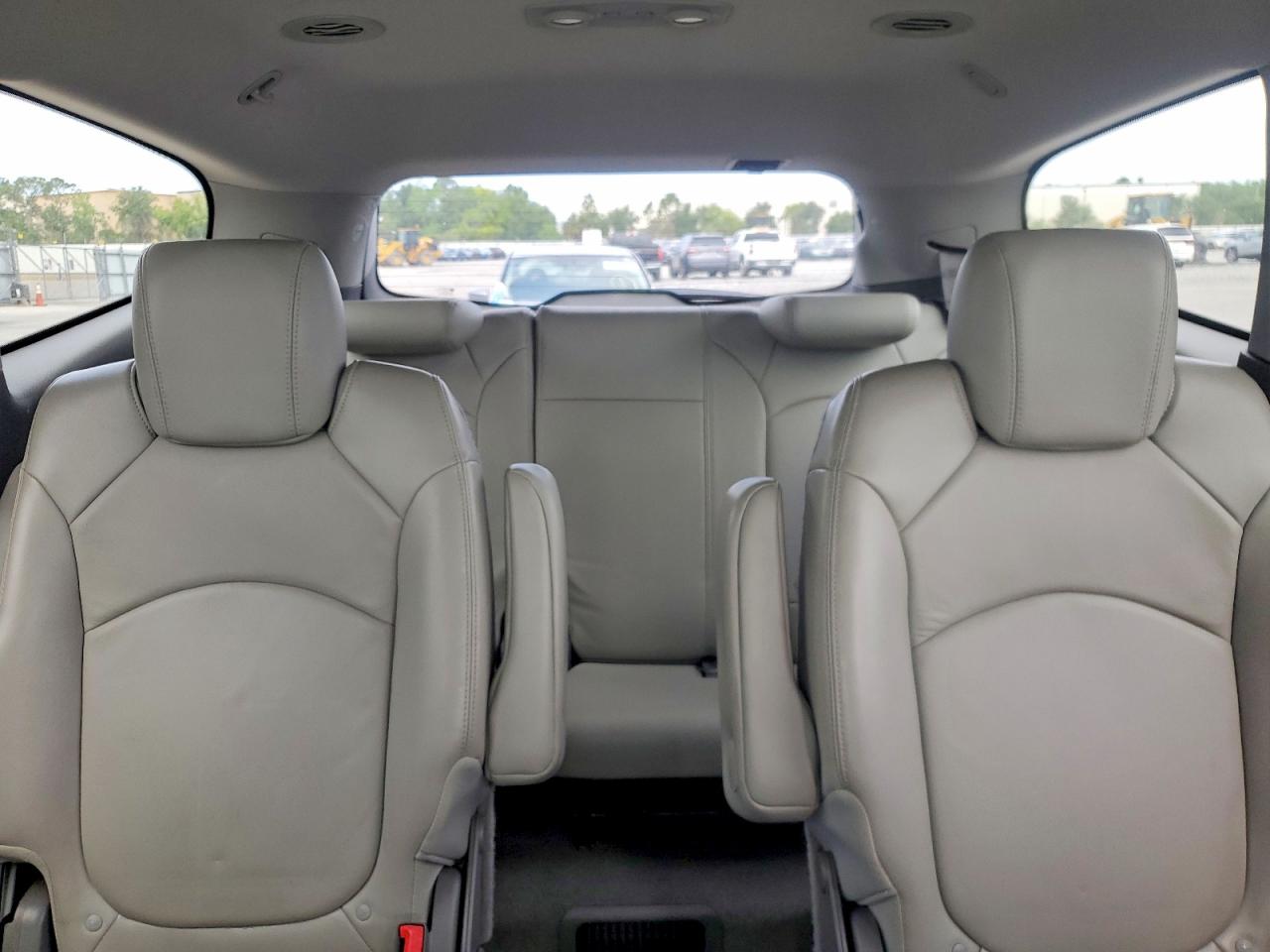 2010 Chevrolet Traverse Lt Silver vin: 1GNLRGED8AS134761