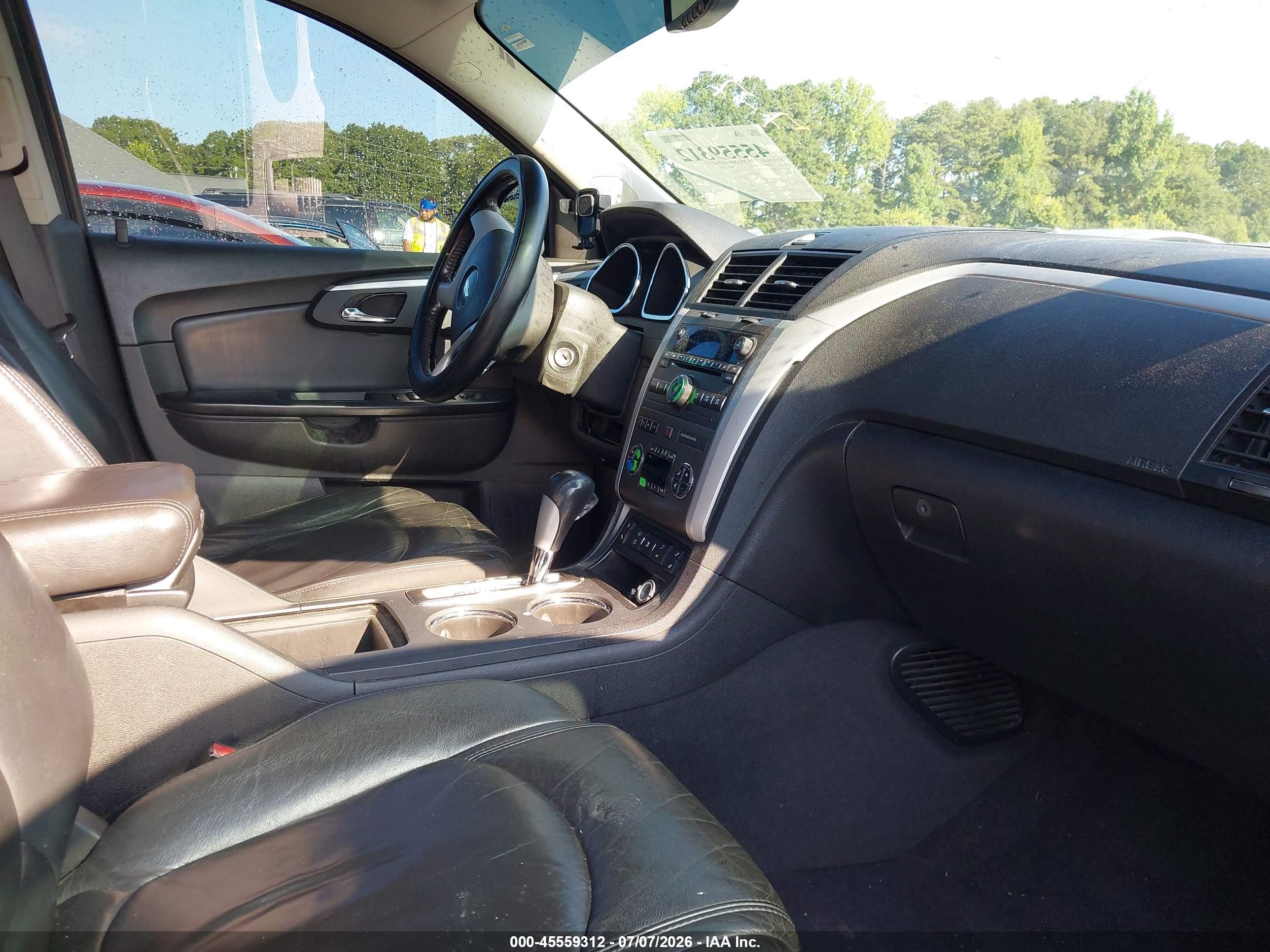 2010 Chevrolet Traverse Lt Серый vin: 1GNLRGED9AS134686