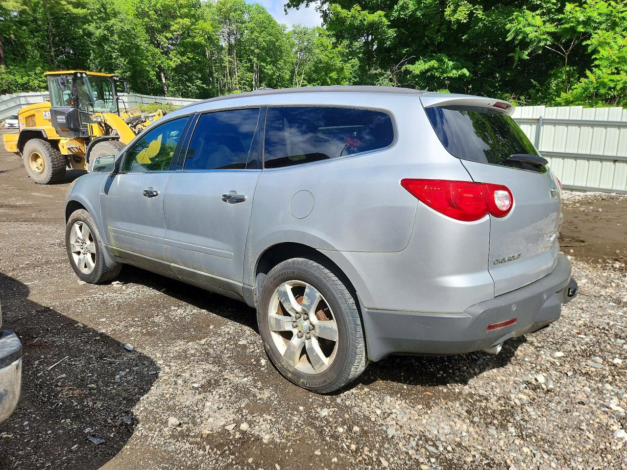 2010 Chevrolet Traverse Ltz Silver vin: 1GNLRHED0AS116342