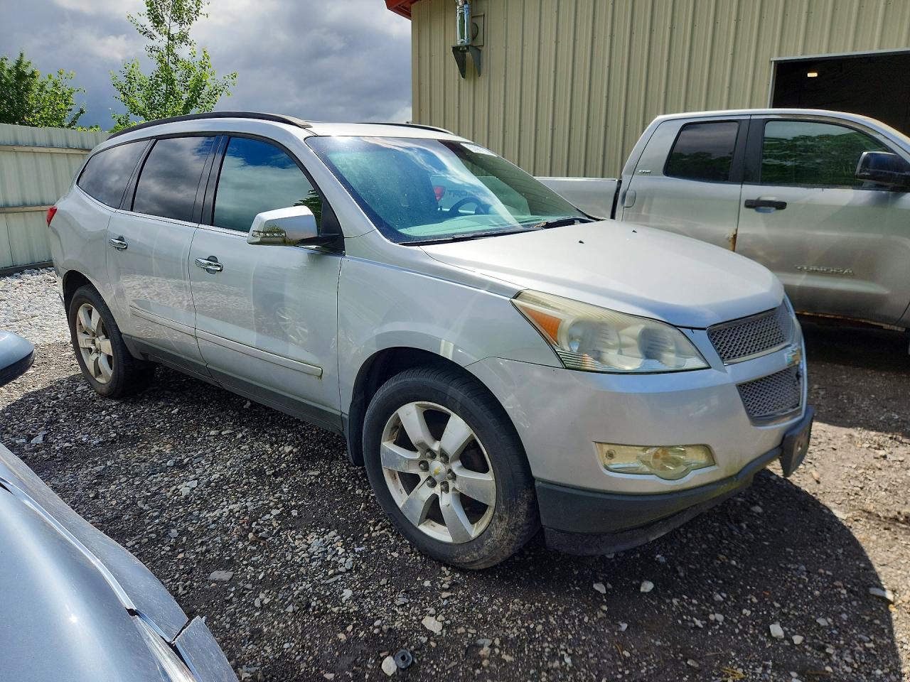 2010 Chevrolet Traverse Ltz Silver vin: 1GNLRHED0AS116342