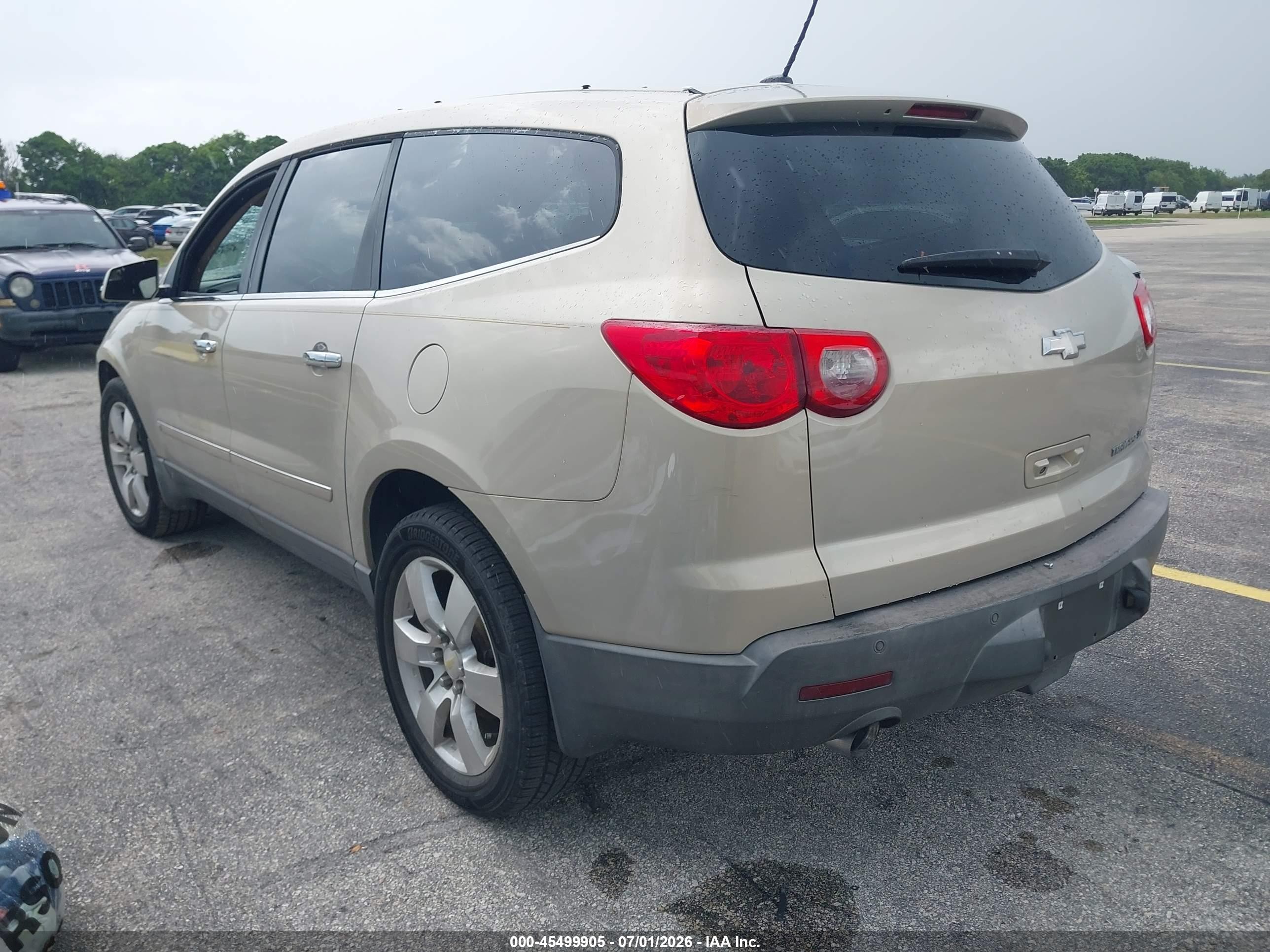 2010 Chevrolet Traverse Ltz Beige vin: 1GNLRHED7AS136071