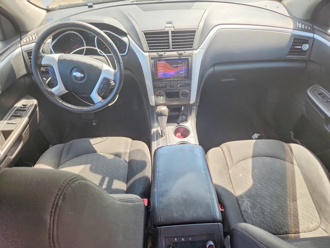 2010 Chevrolet Traverse Lt Silver vin: 1GNLVFEDXAS150742