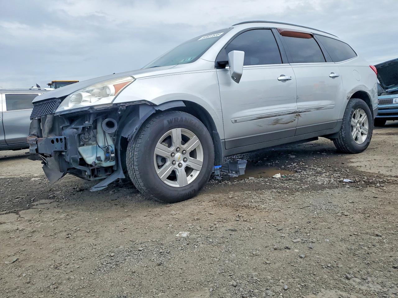 2010 Chevrolet Traverse Lt Silver vin: 1GNLVFEDXAS150904