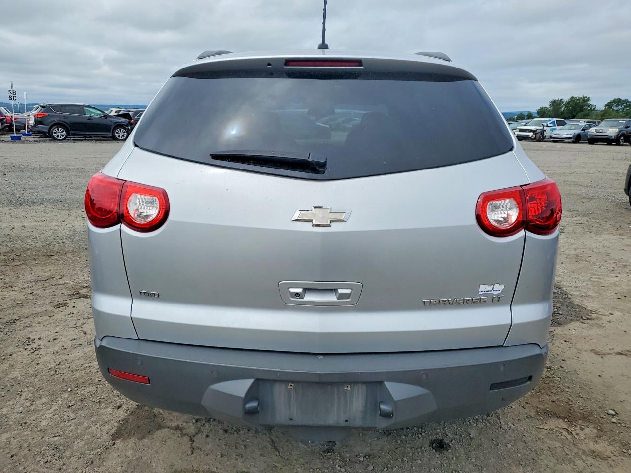 2010 Chevrolet Traverse Lt Silver vin: 1GNLVFEDXAS150904
