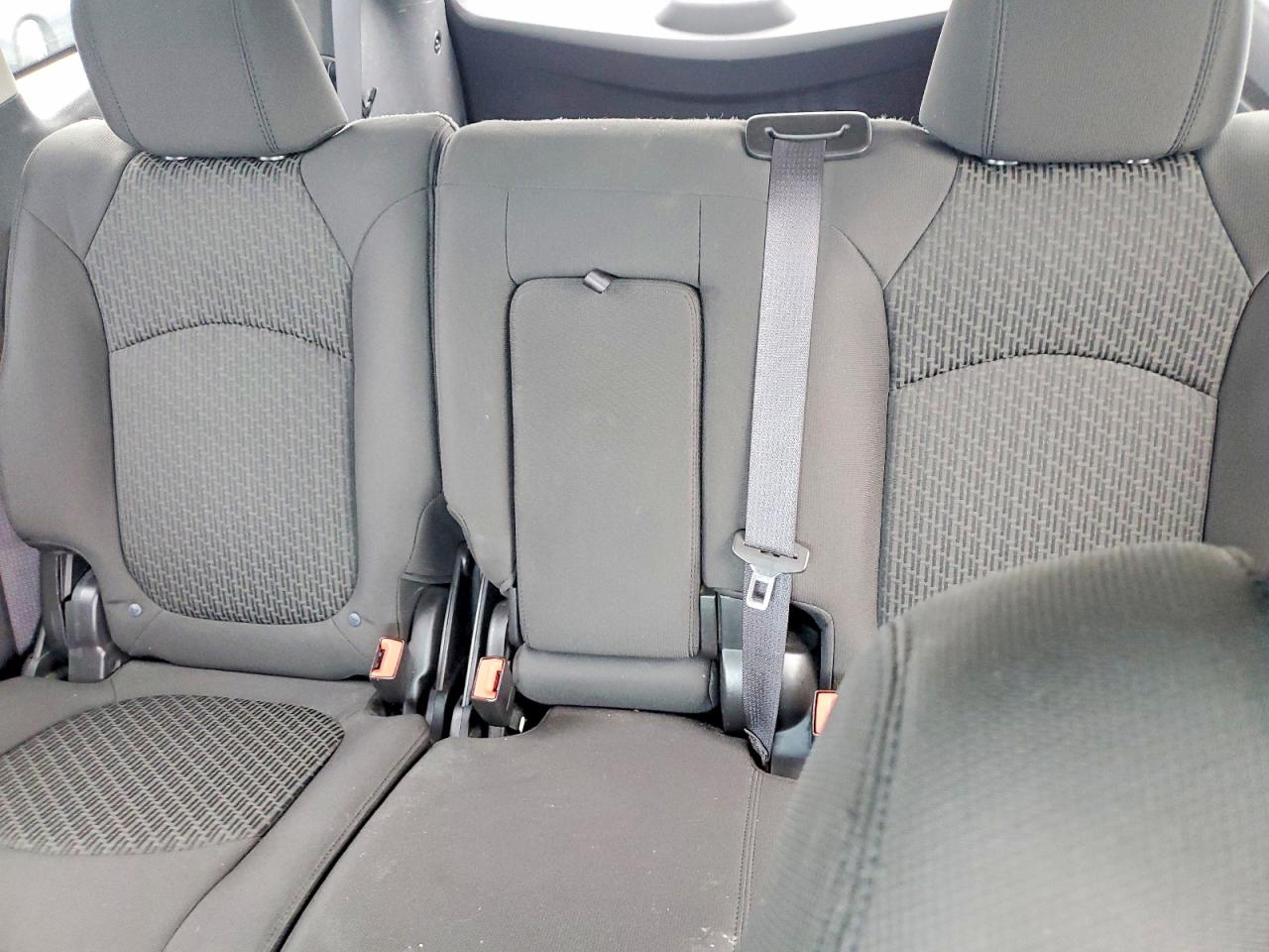 2010 Chevrolet Traverse Lt Silver vin: 1GNLVFEDXAS150904