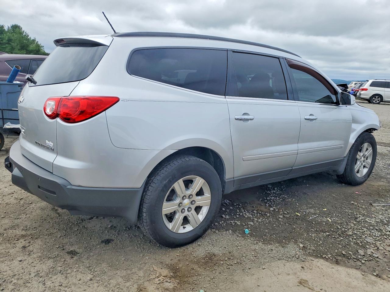 2010 Chevrolet Traverse Lt Silver vin: 1GNLVFEDXAS150904