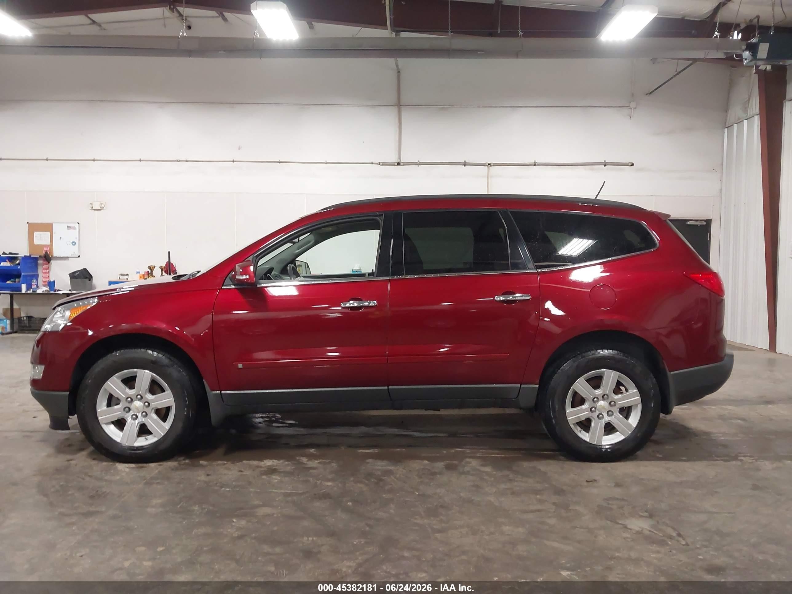 2010 Chevrolet Traverse Lt Red vin: 1GNLVGED2AS113870