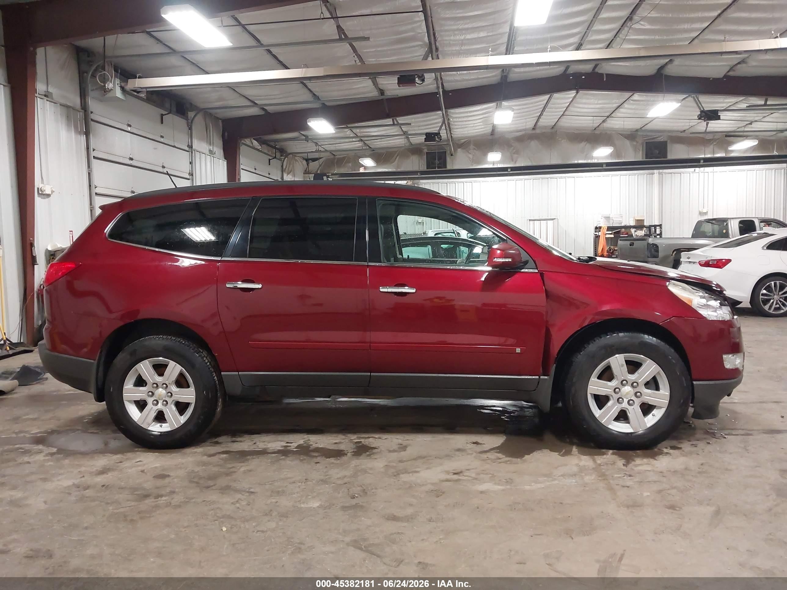 2010 Chevrolet Traverse Lt Red vin: 1GNLVGED2AS113870