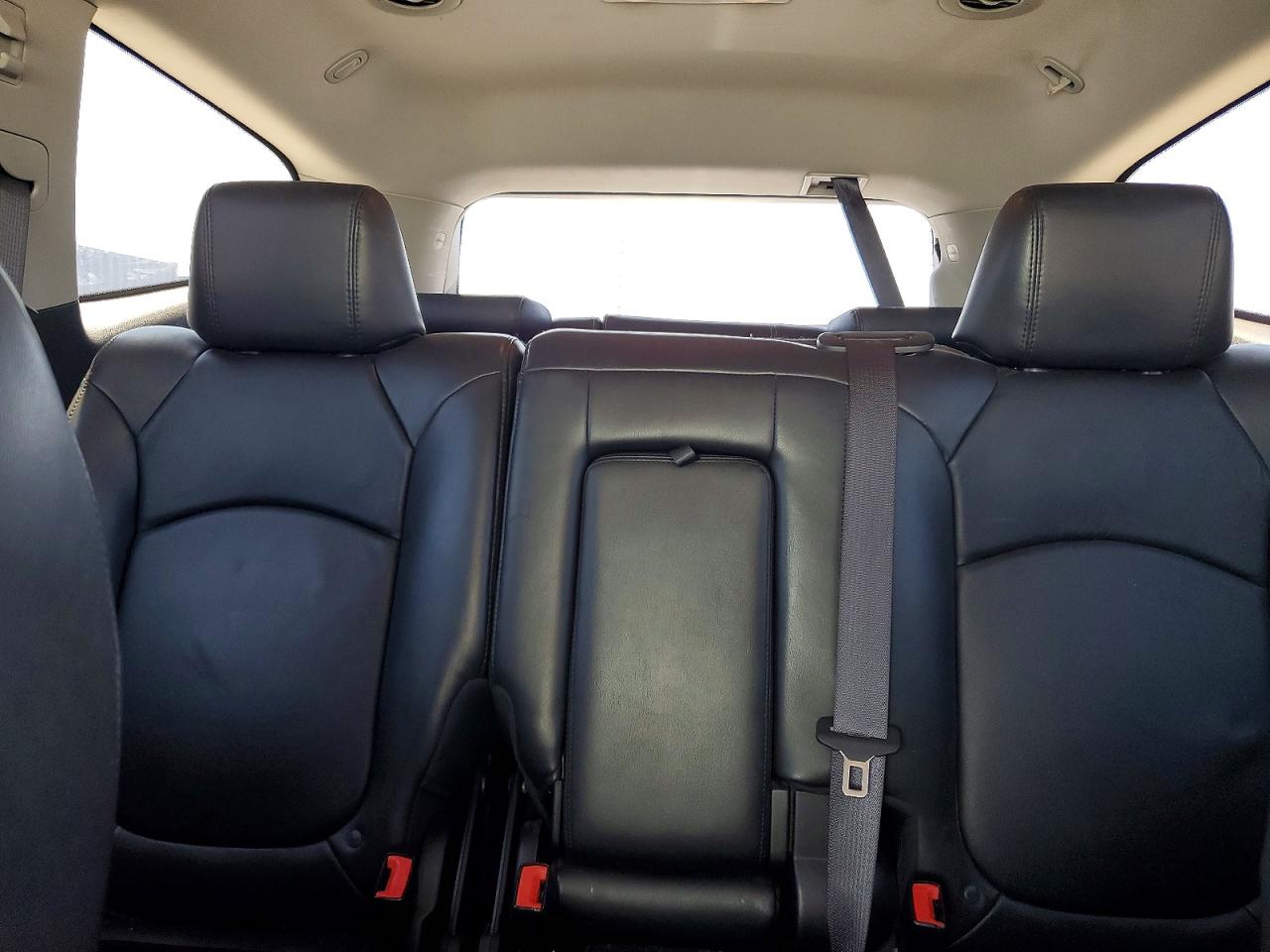 2010 Chevrolet Traverse Lt Белый vin: 1GNLVGED3AS121802
