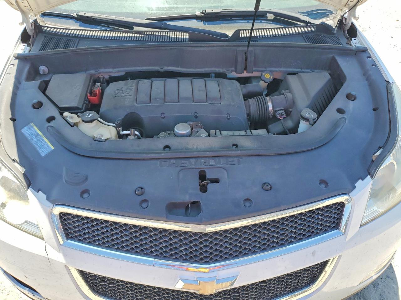 2010 Chevrolet Traverse Lt Белый vin: 1GNLVGED3AS121802