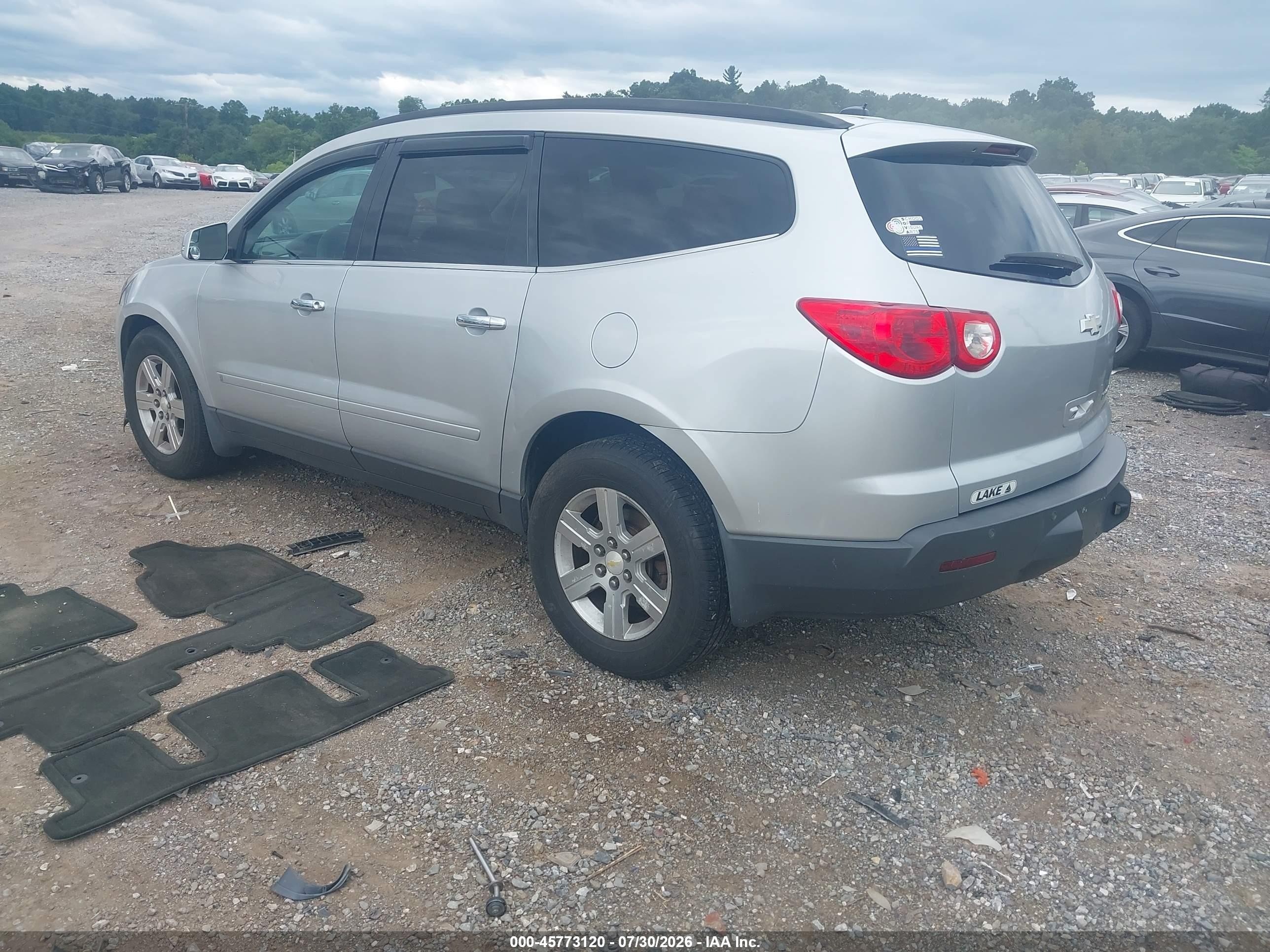 2010 Chevrolet Traverse Lt Silver vin: 1GNLVGED5AS118741