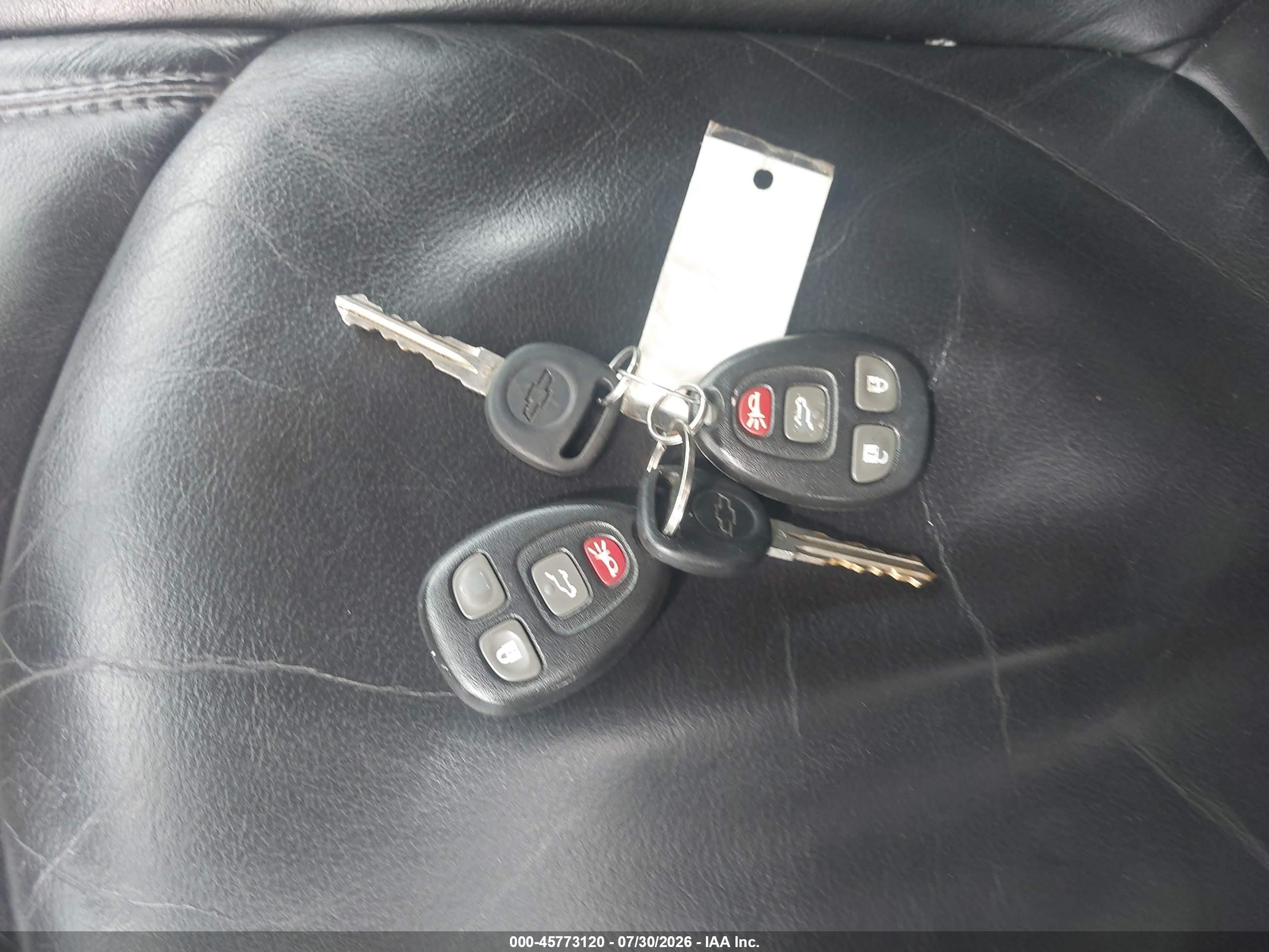 2010 Chevrolet Traverse Lt Silver vin: 1GNLVGED5AS118741