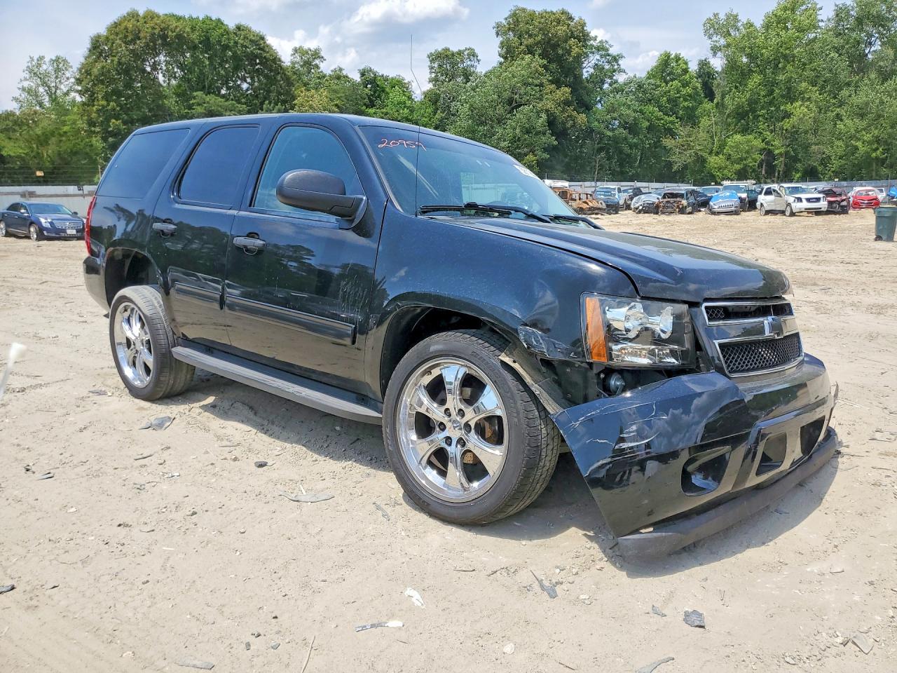 2010 Chevrolet Tahoe C1500 Ls Черный vin: 1GNMCAE02AR215763