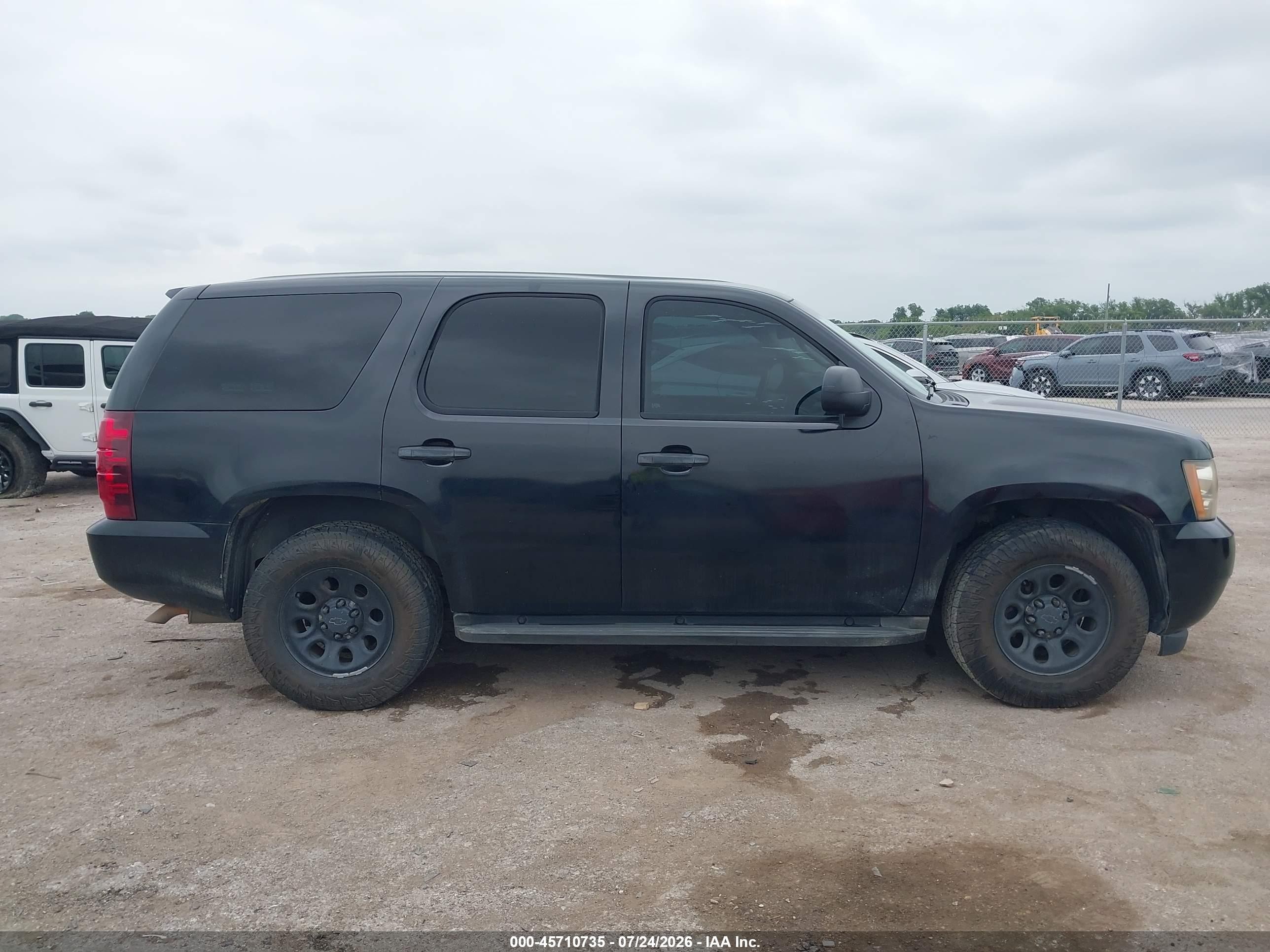 2010 Chevrolet Tahoe Ls Black vin: 1GNMCAE06AR229939