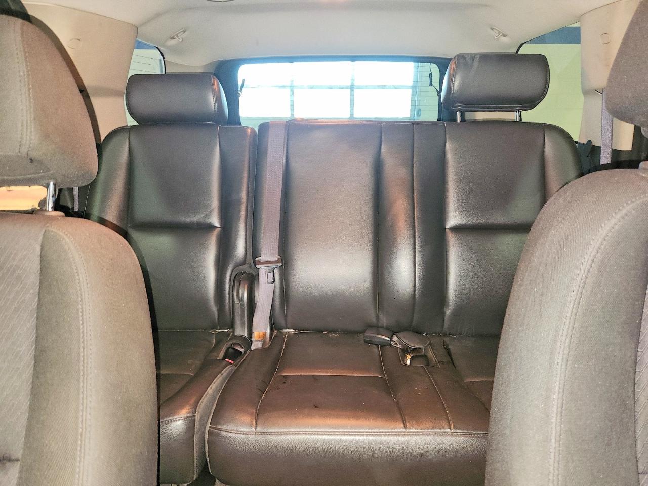 2010 Chevrolet Tahoe C1500 Ls Серый vin: 1GNMCAE09AR183863