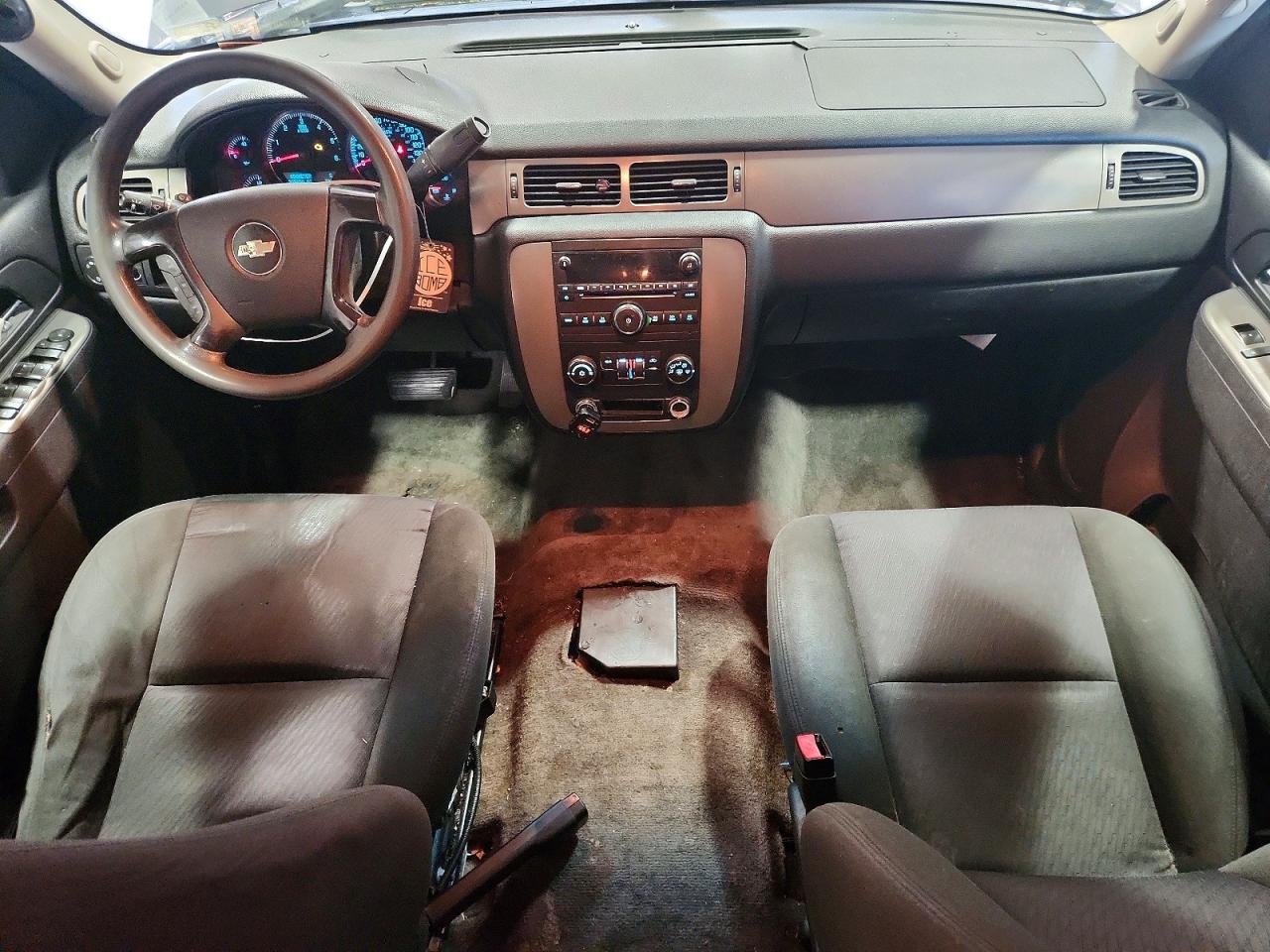 2010 Chevrolet Tahoe C1500 Ls Серый vin: 1GNMCAE09AR183863