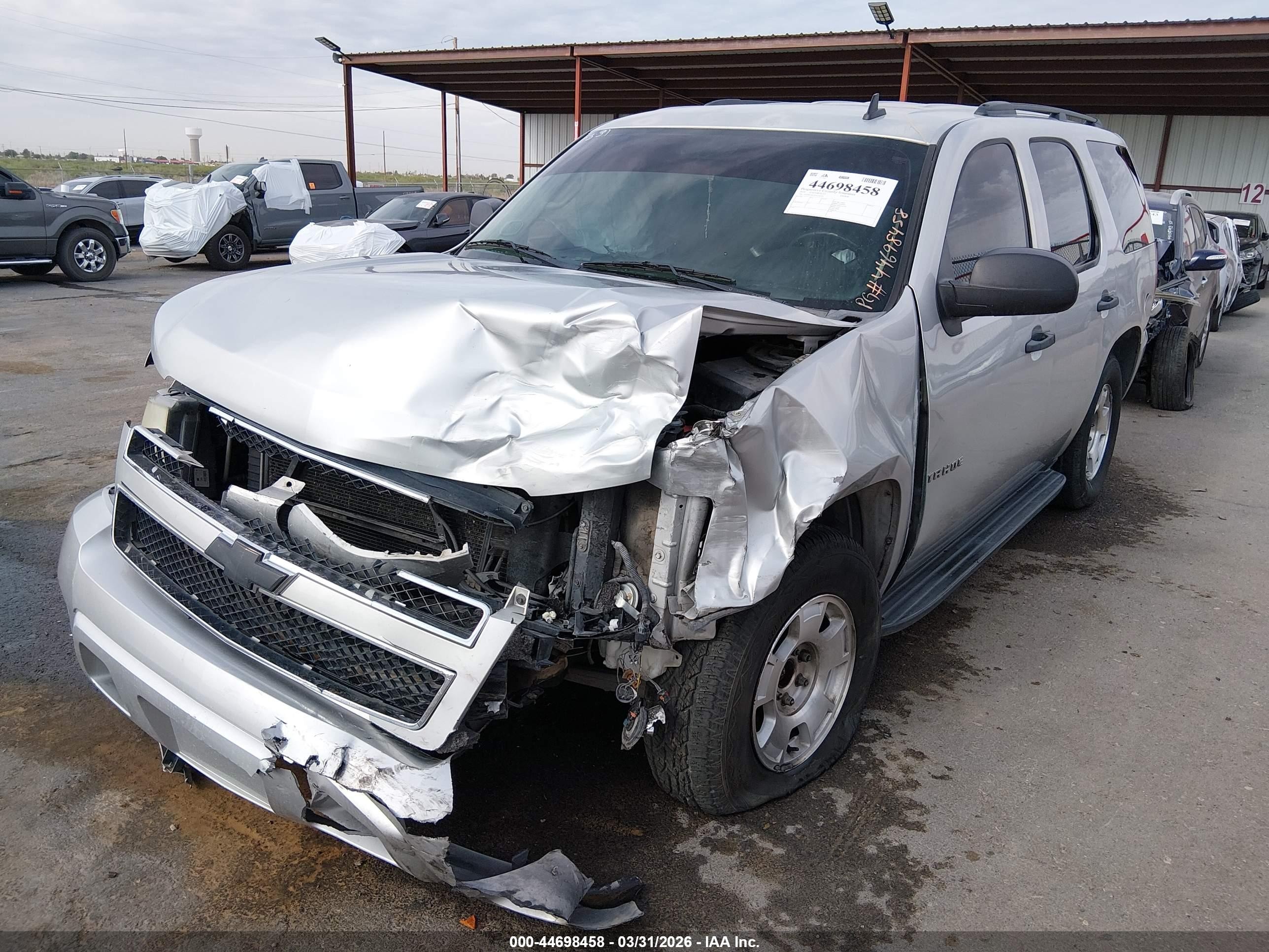 2010 Chevrolet Tahoe Ls Silver vin: 1GNMCAE35AR166312