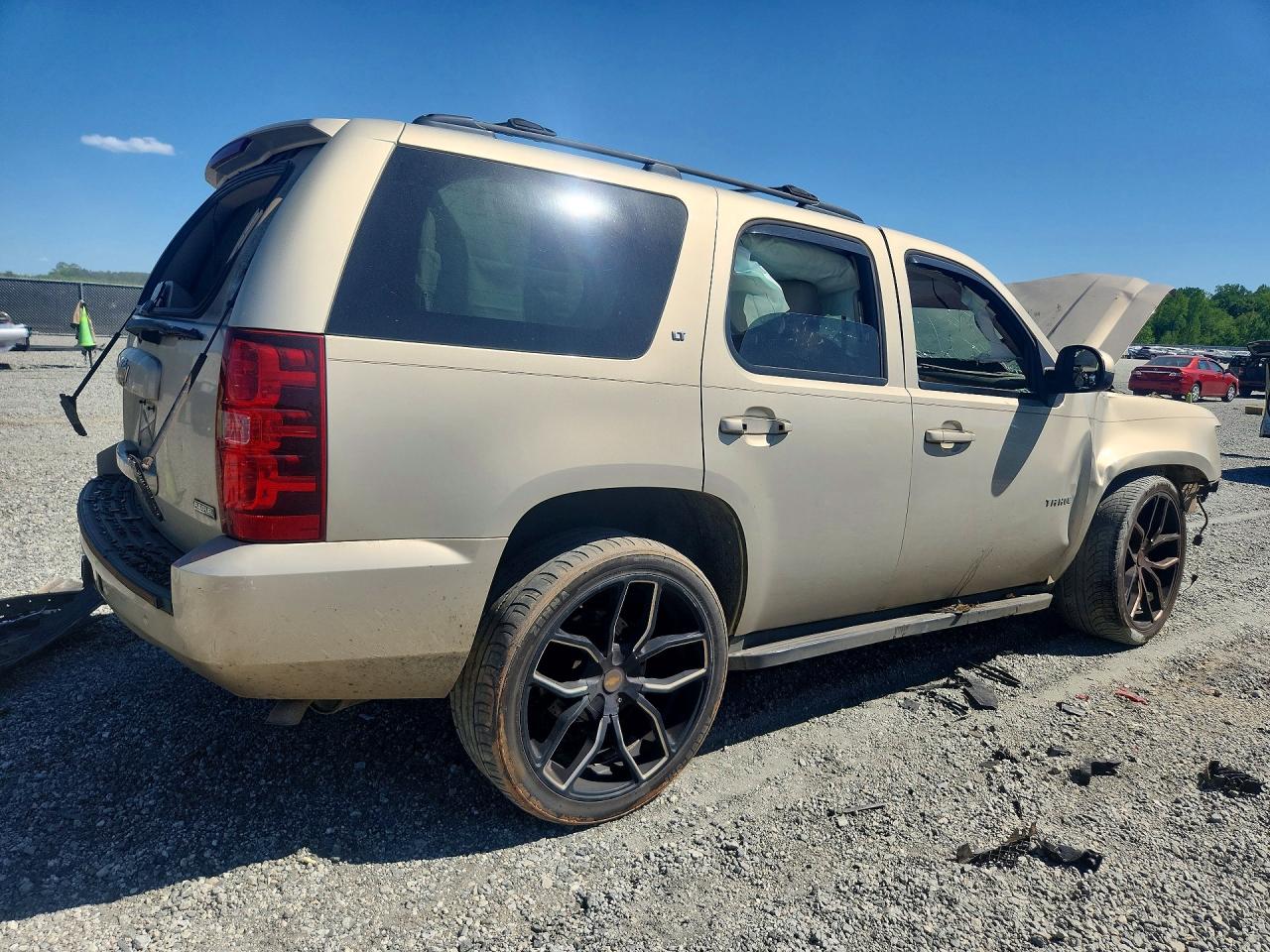 2010 Chevrolet Tahoe C1500 Lt Tan vin: 1GNMCBE30AR237888