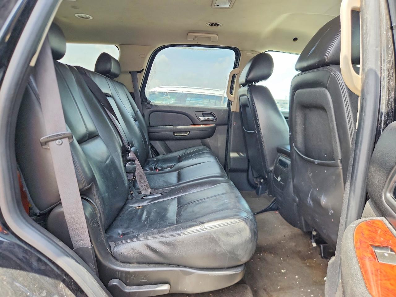 2010 Chevrolet Tahoe C1500 Lt Черный vin: 1GNMCBE32AR152387