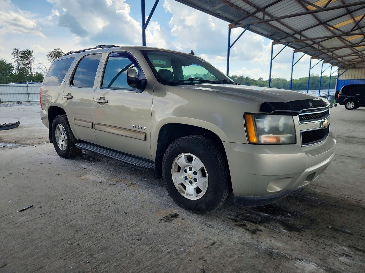 2010 Chevrolet Tahoe C1500 Lt Cream vin: 1GNMCBE35AR215255