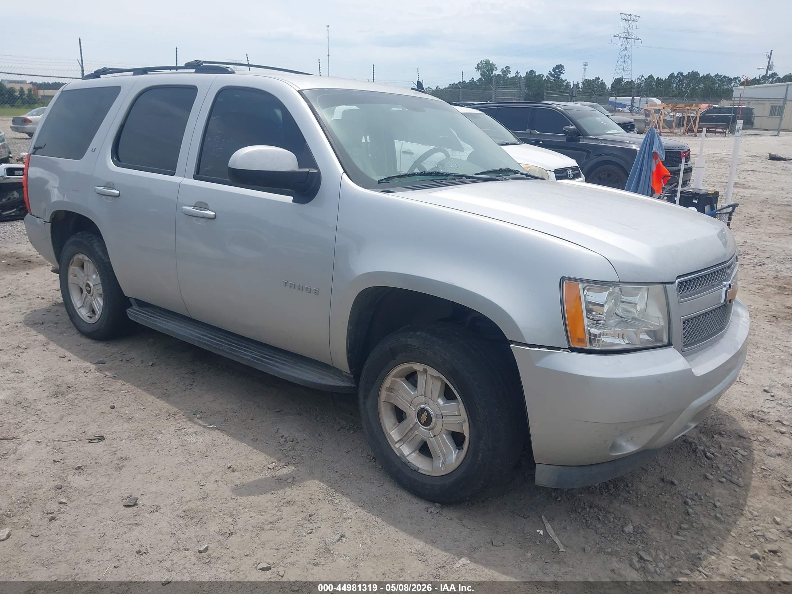 2010 Chevrolet Tahoe Lt Silver vin: 1GNMCBE37AR173252