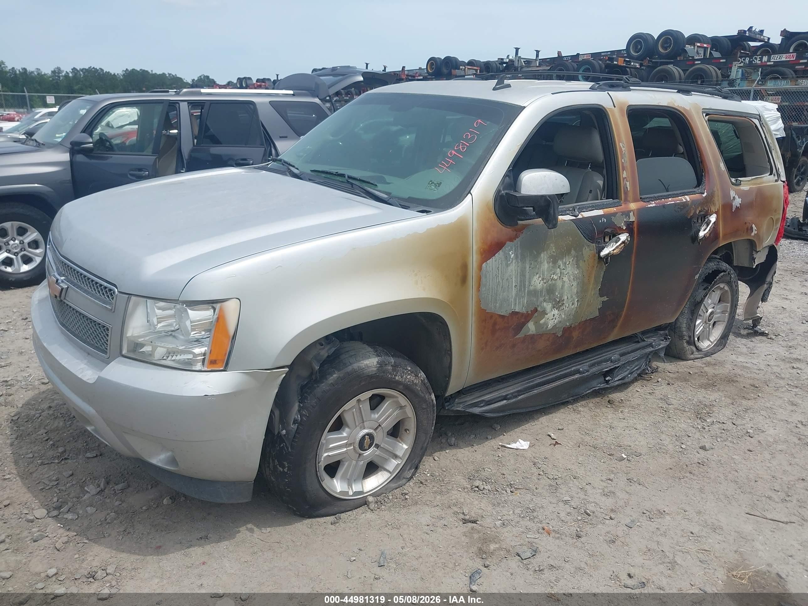 2010 Chevrolet Tahoe Lt Silver vin: 1GNMCBE37AR173252