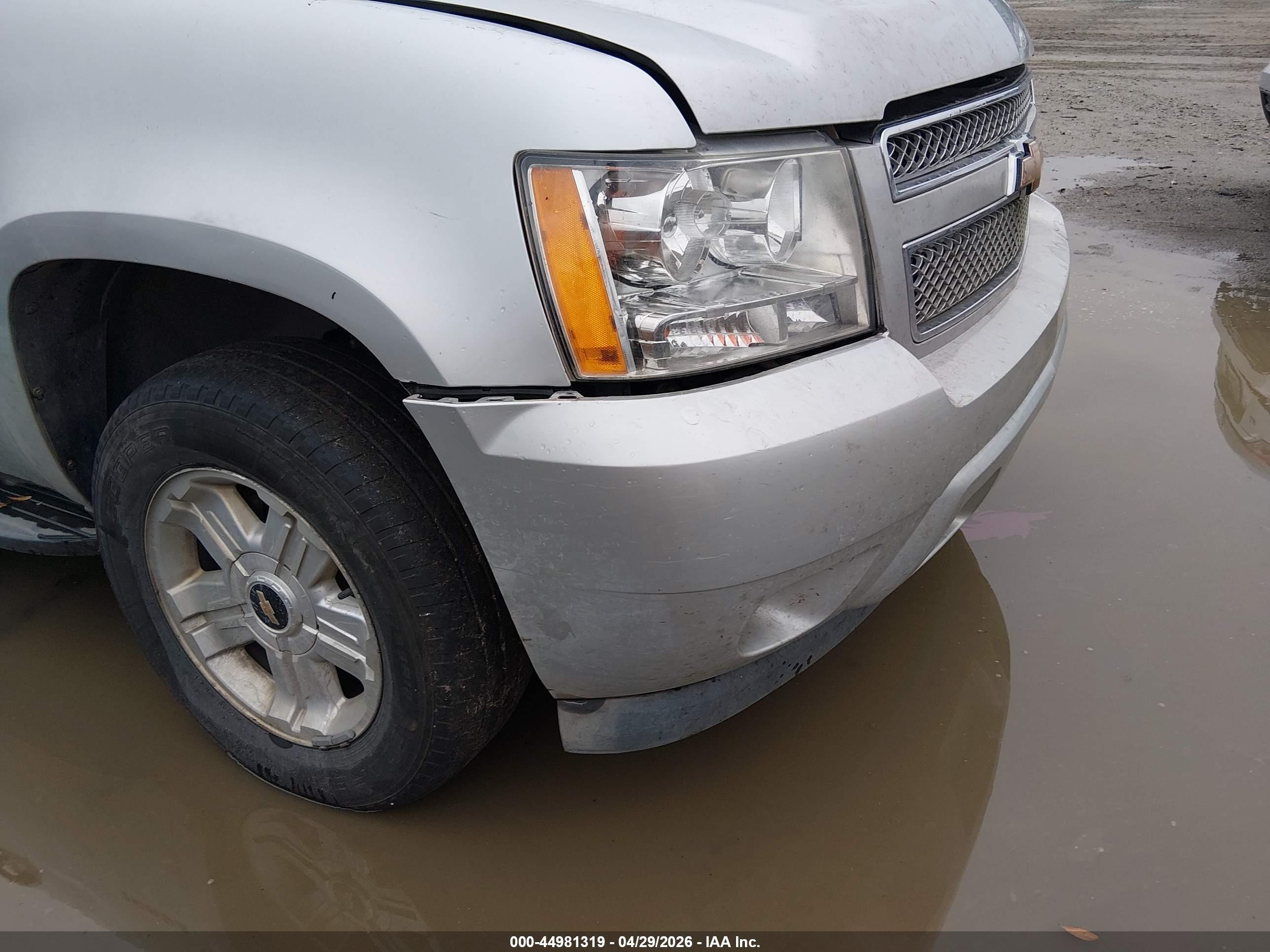 2010 Chevrolet Tahoe Lt Silver vin: 1GNMCBE37AR173252